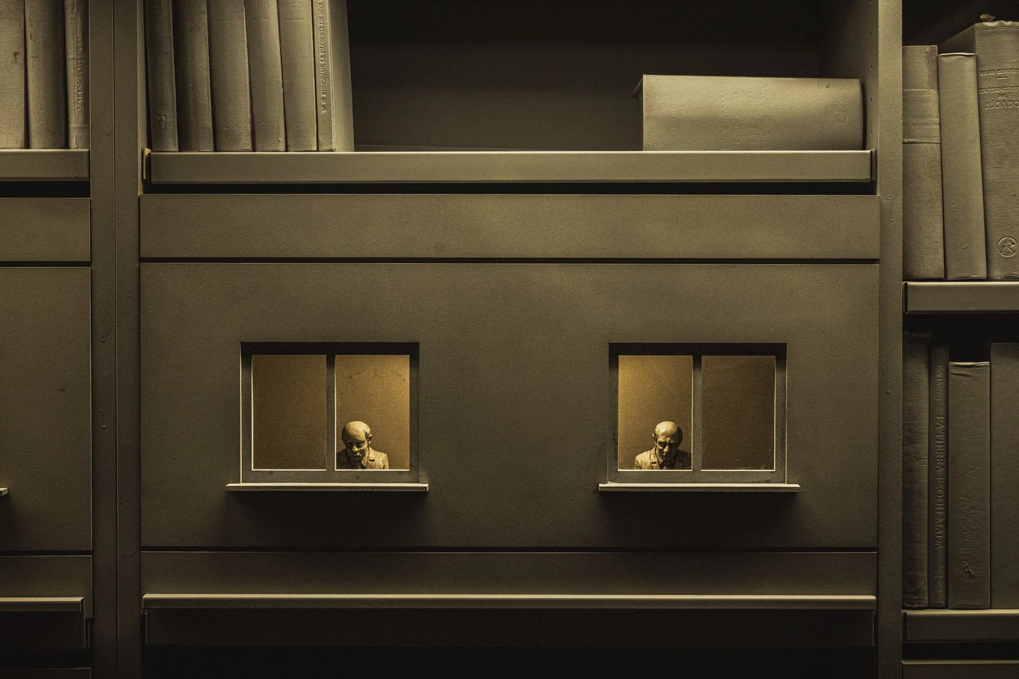 THE THEATRE OF KNOWLEDGE: a postmodern relic. Barcelona, 2025.