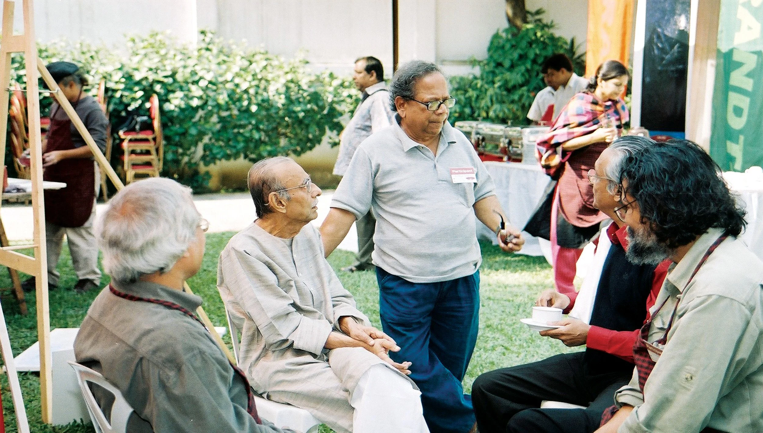 A photo of Kibria with Murtaja Bashir 001.jpg