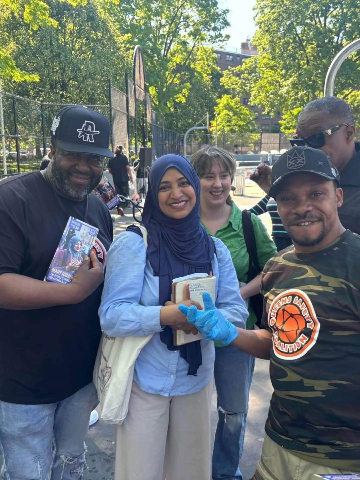 This beautiful weather has me thinking about all the fun I enjoyed with the #QueensSafetyCoalition belated Mother's Day party at the #AstoriaHouses. 

I spend a huge chunk of time door knocking and and meeting new neighbors is #Astoria and #LIC every