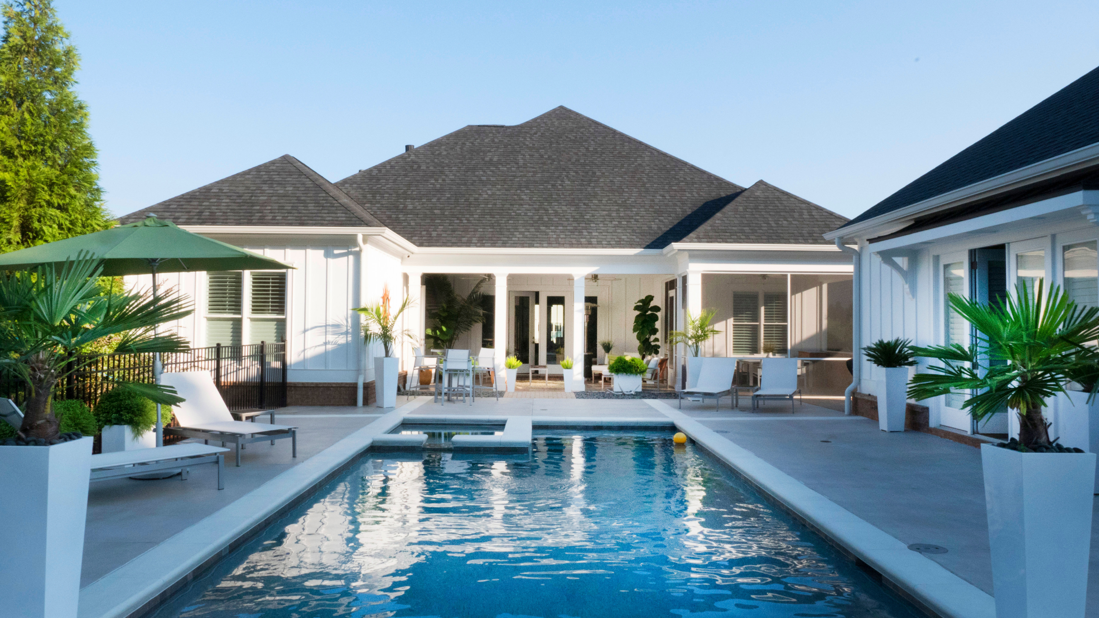 How Can Tampa Bay Pool Builders Rank Higher on Google Maps?