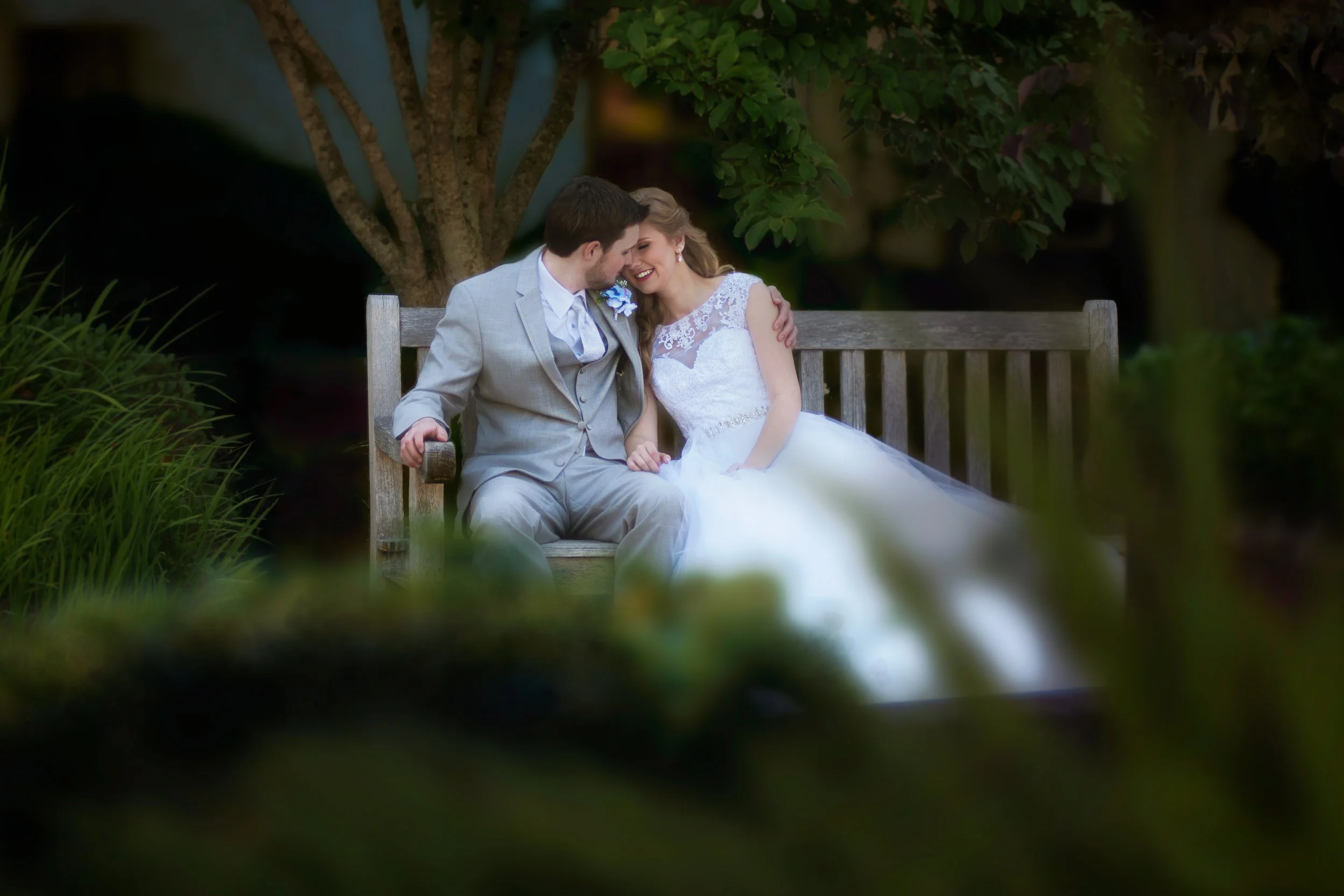 M&R Beautiful Happy Couple -0024.jpg