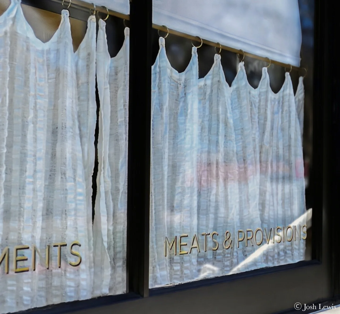 A glimpse inside Perry&rsquo;s.
Where the details feel considered&mdash;
and the experience starts before you even walk in.

📸 Provincetown, MA
@ptownperrys 

#Provincetown
#Ptown
#CapeCodStyle
#BoutiqueExperience
#DesignDetails