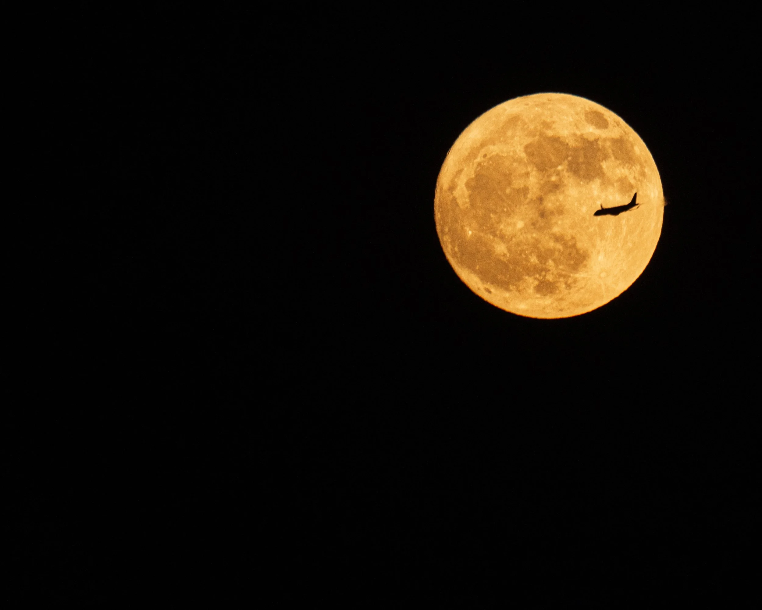 BuckMoonPlane2PS.JPG