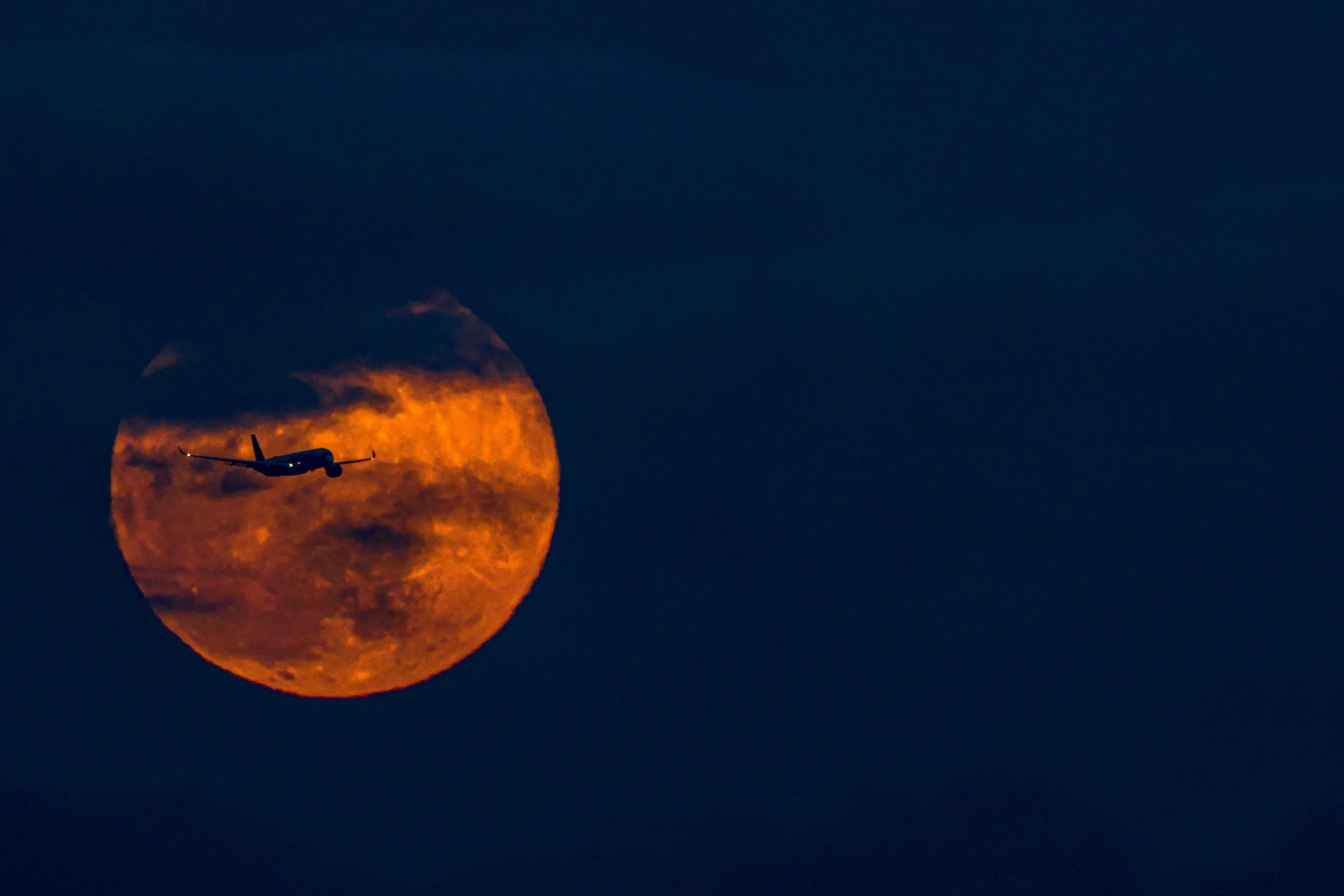 Pinkmoon2.JPG