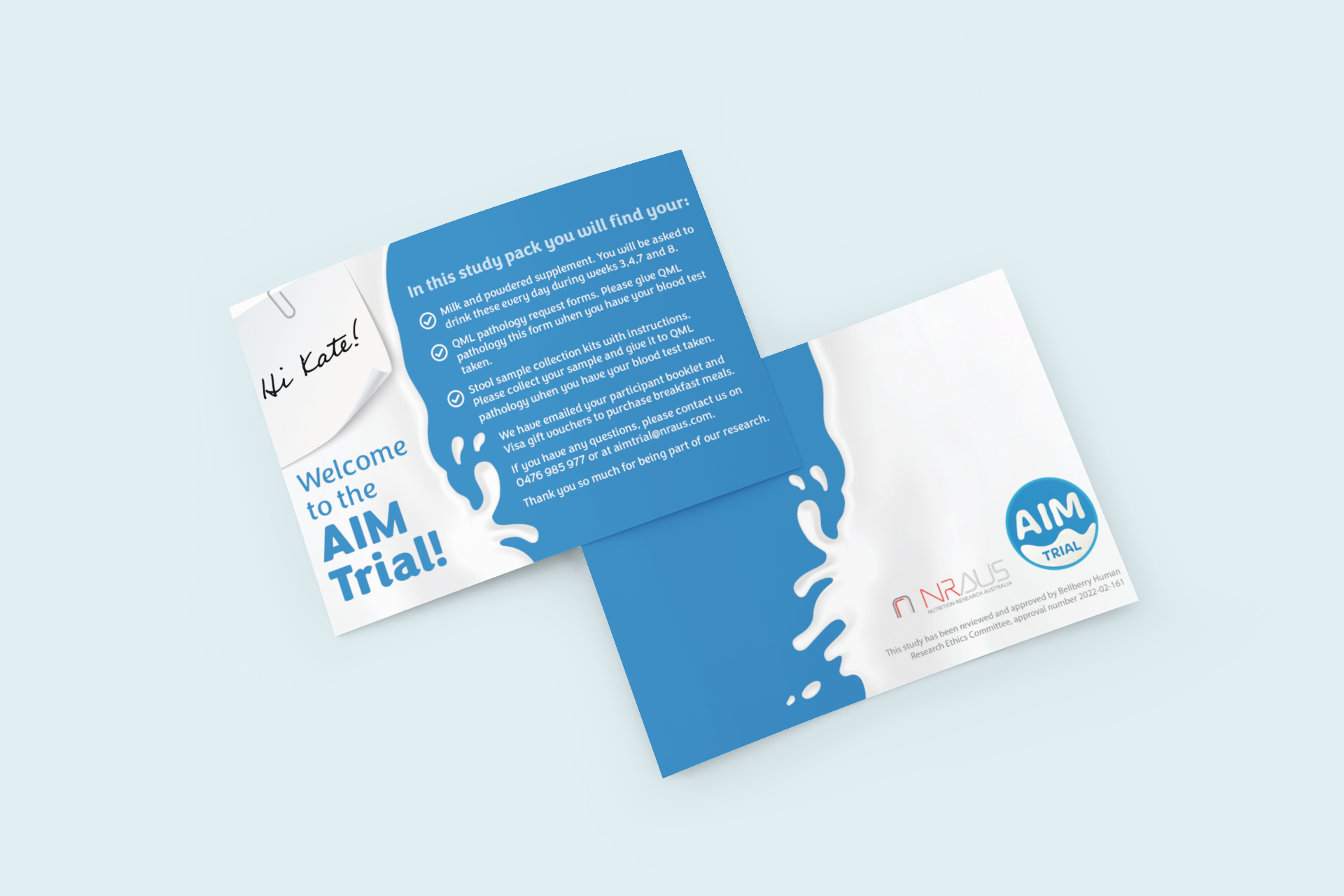 mockup-of-two-customizable-greeting-cards-1123-el.png
