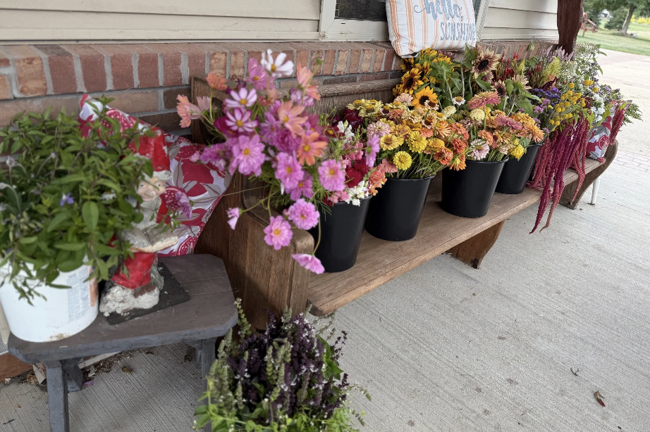 Blessed Nest Farm | Porch Pick