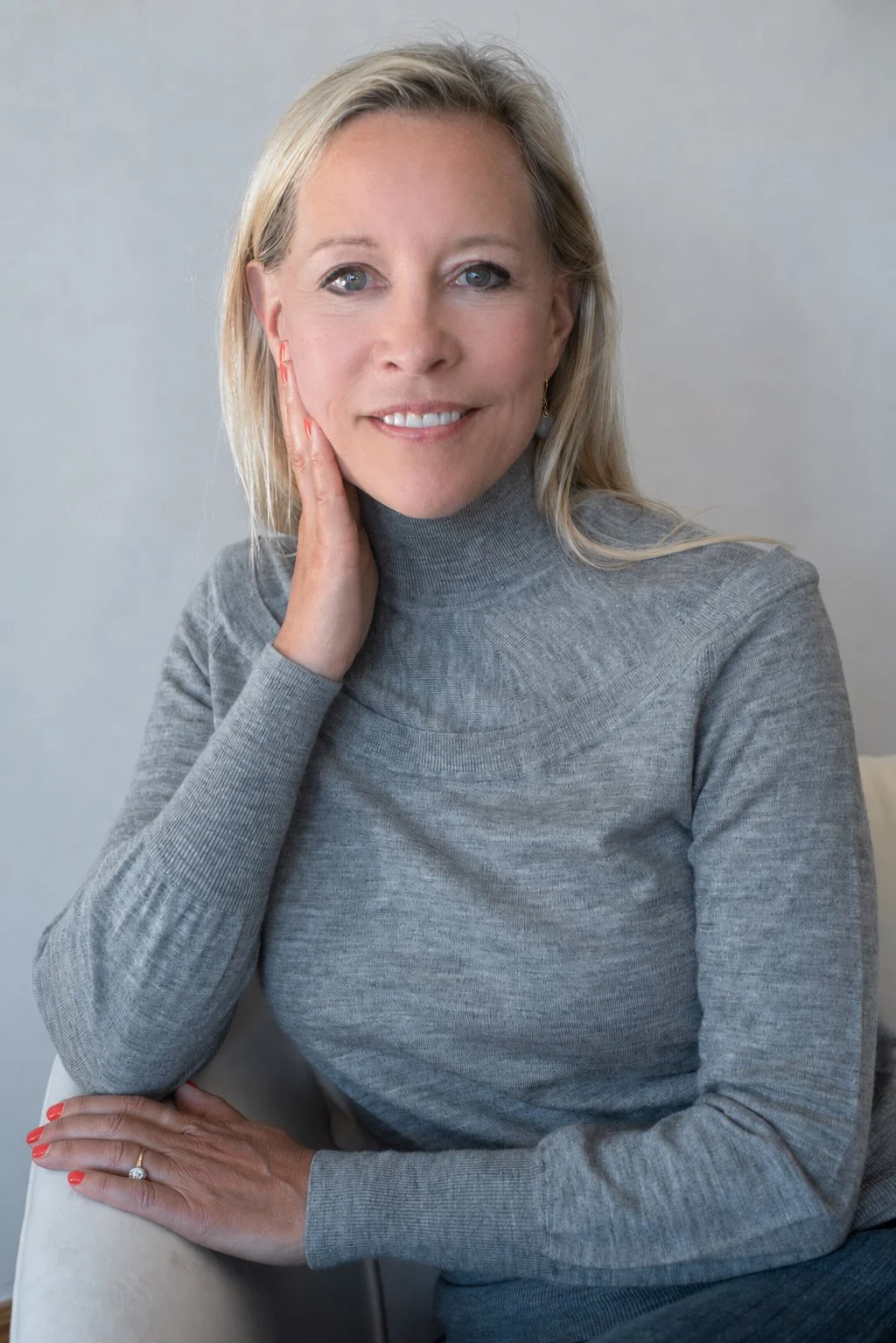 Jennifer Schmelzer, Certified Relational Life Therapist