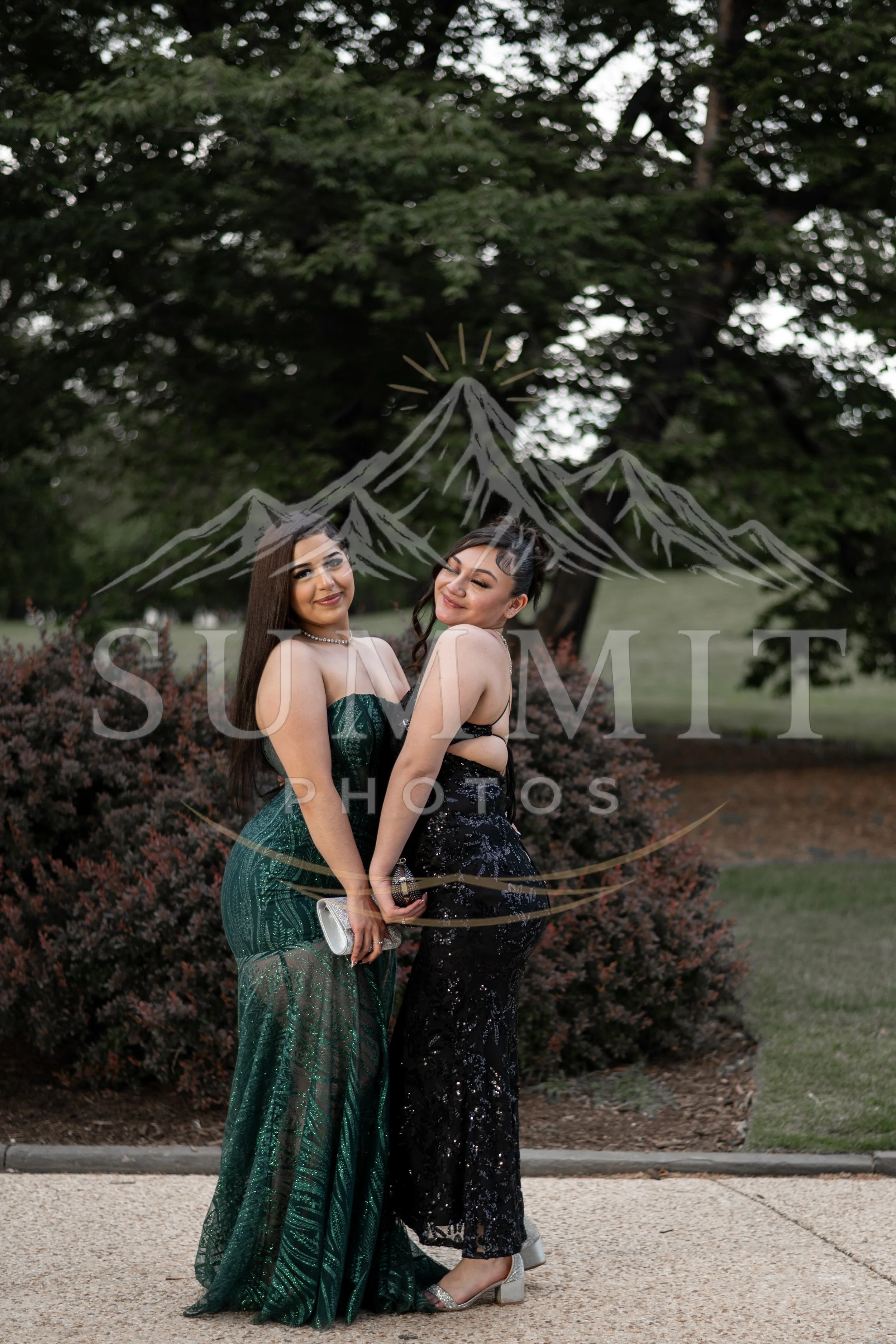 Hillary & Jennifer’s Prom Photos