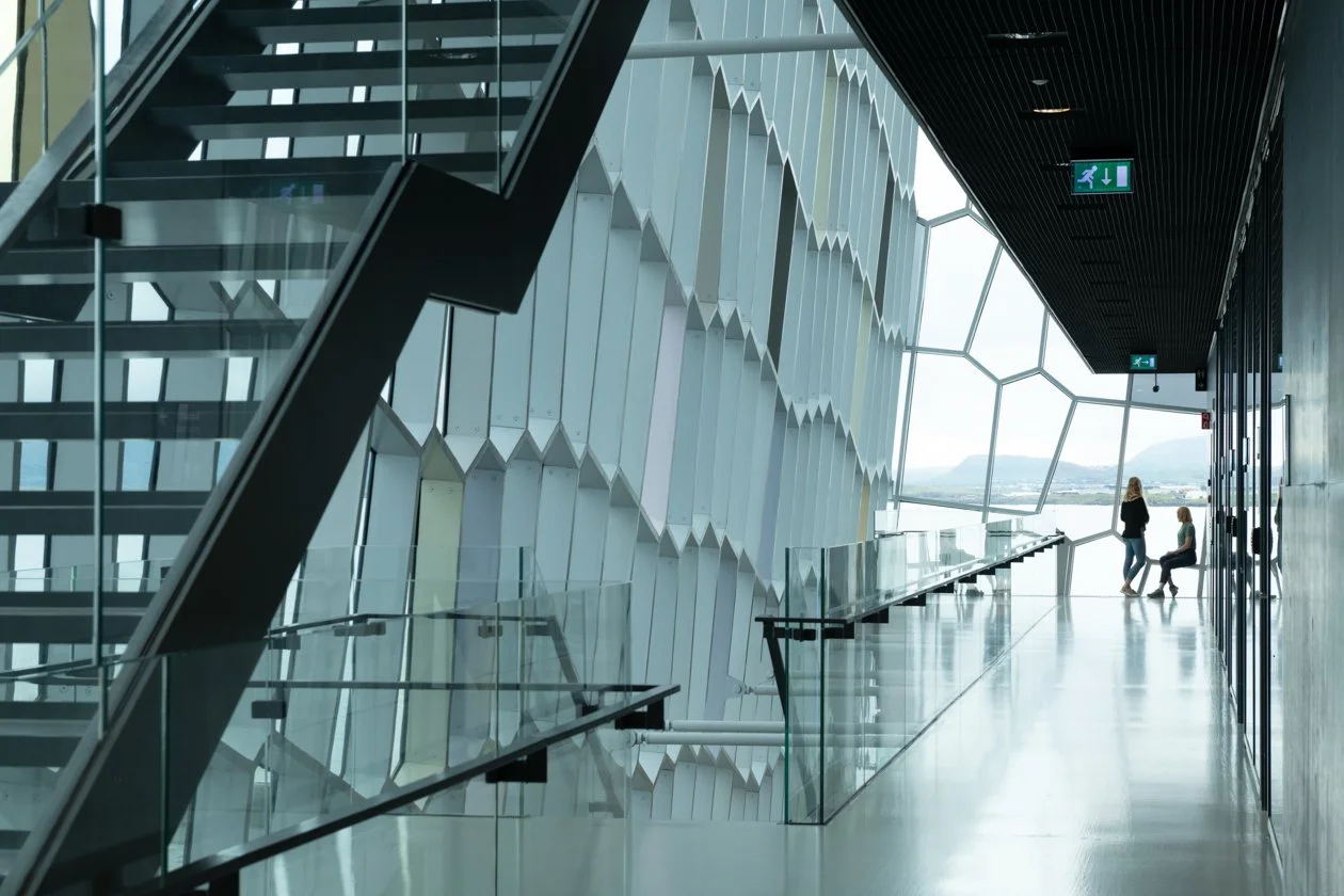 Harpa LR-1.jpg