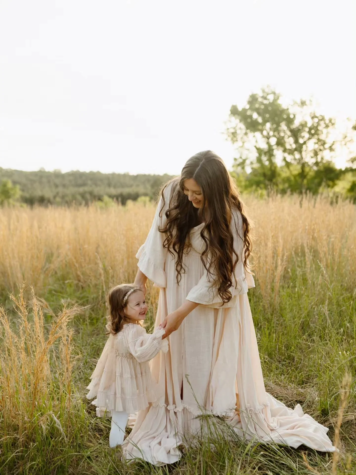 It's those in between moments ✨️

#charlottefamilyphotographer
#charlottematernityphotographer
#charlottenewbornphotographer
#charlottencphotographer
#charlotteportraitphotographer