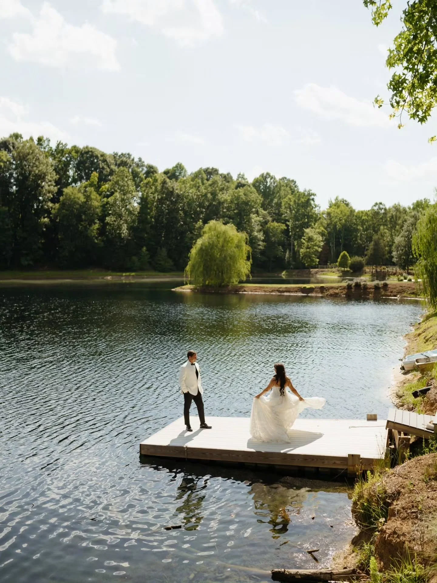 Views from the dock ☀️

Venue @splendorpond
Wedding planner &amp; Designer @craftedcharmweddingplanning
Event Rentals @ribaldevents @sipsrentals @kozyeventsandrentals
Bridal gowns @savvybrideboutique
Tuxedos @jimsformalwear
Stationary @mintedweddings