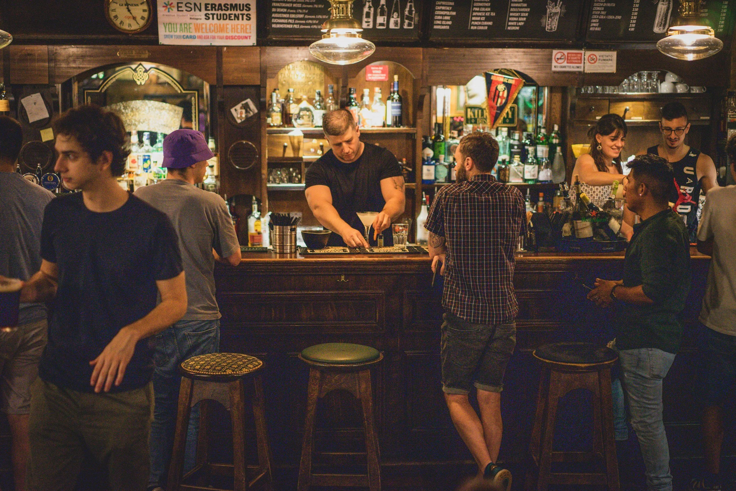An Osteo, Physio and CHiro walked into a bar…