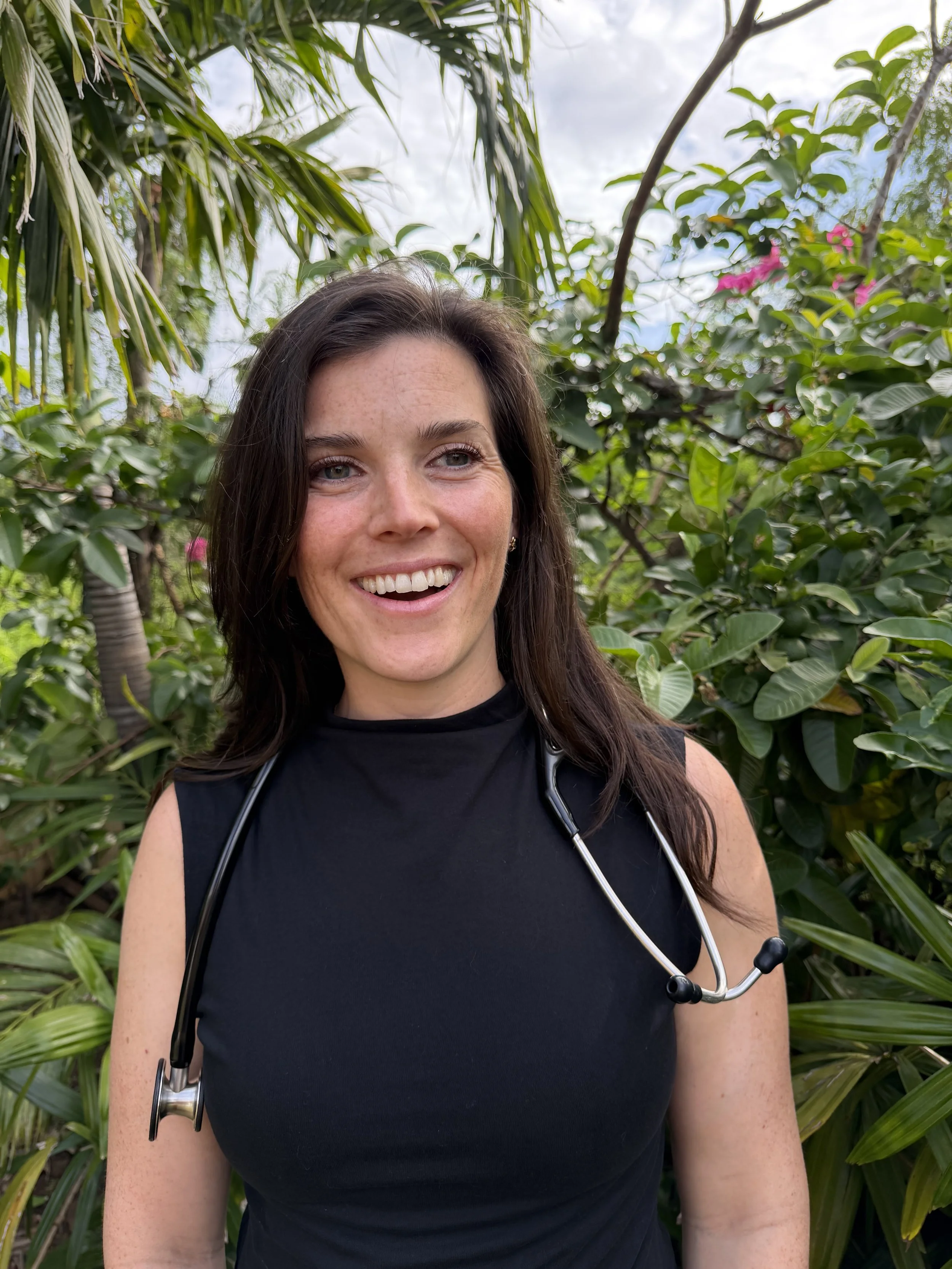 Meghan Twomey, MSN, APRN, AGNP-C, WHNP-BC, founder of The Thriving NP — helping nurses build confidence, clarity, and sustainable routines