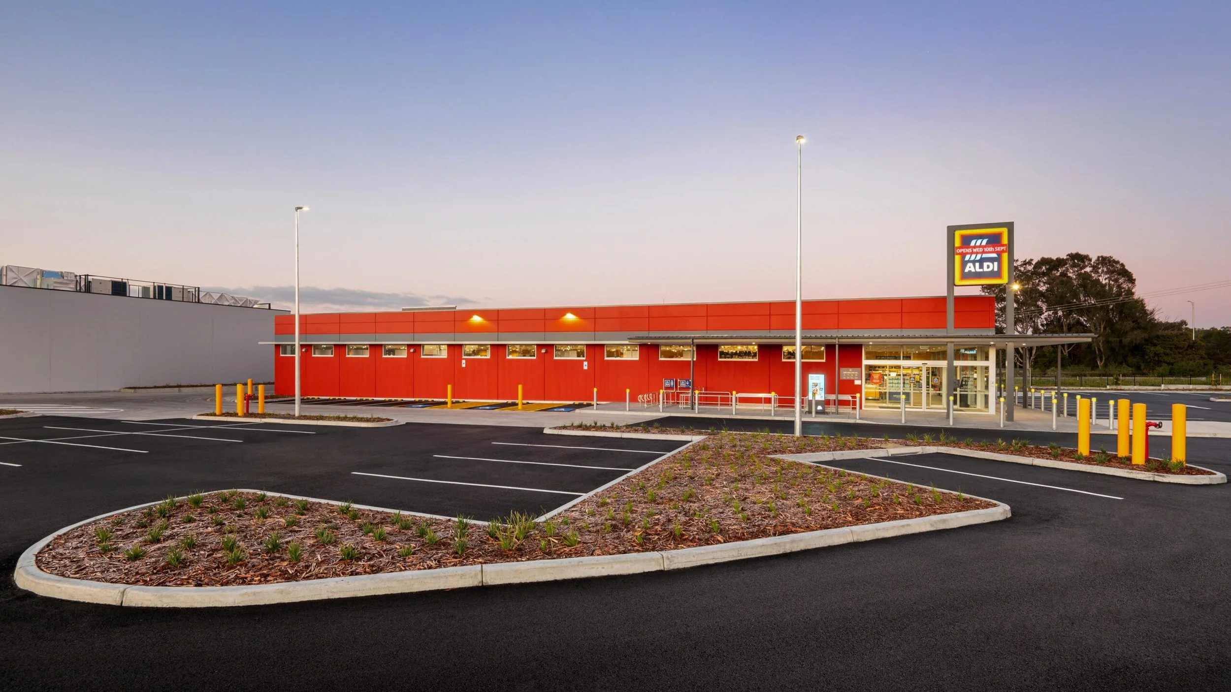 Aldi-Craigieburn-plumbers-tradesmen-commercial-construction.jpg