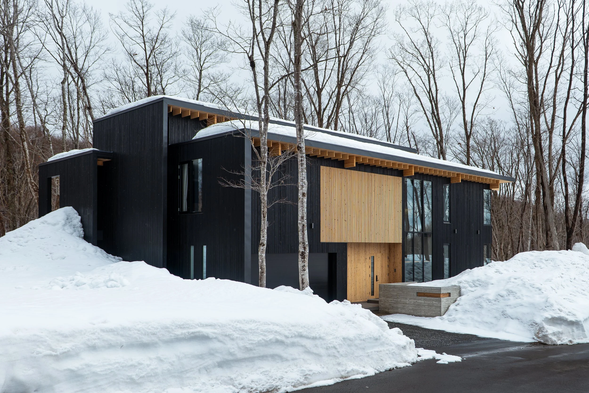 Yuki Drift_Niseko_01_Exterior.jpg