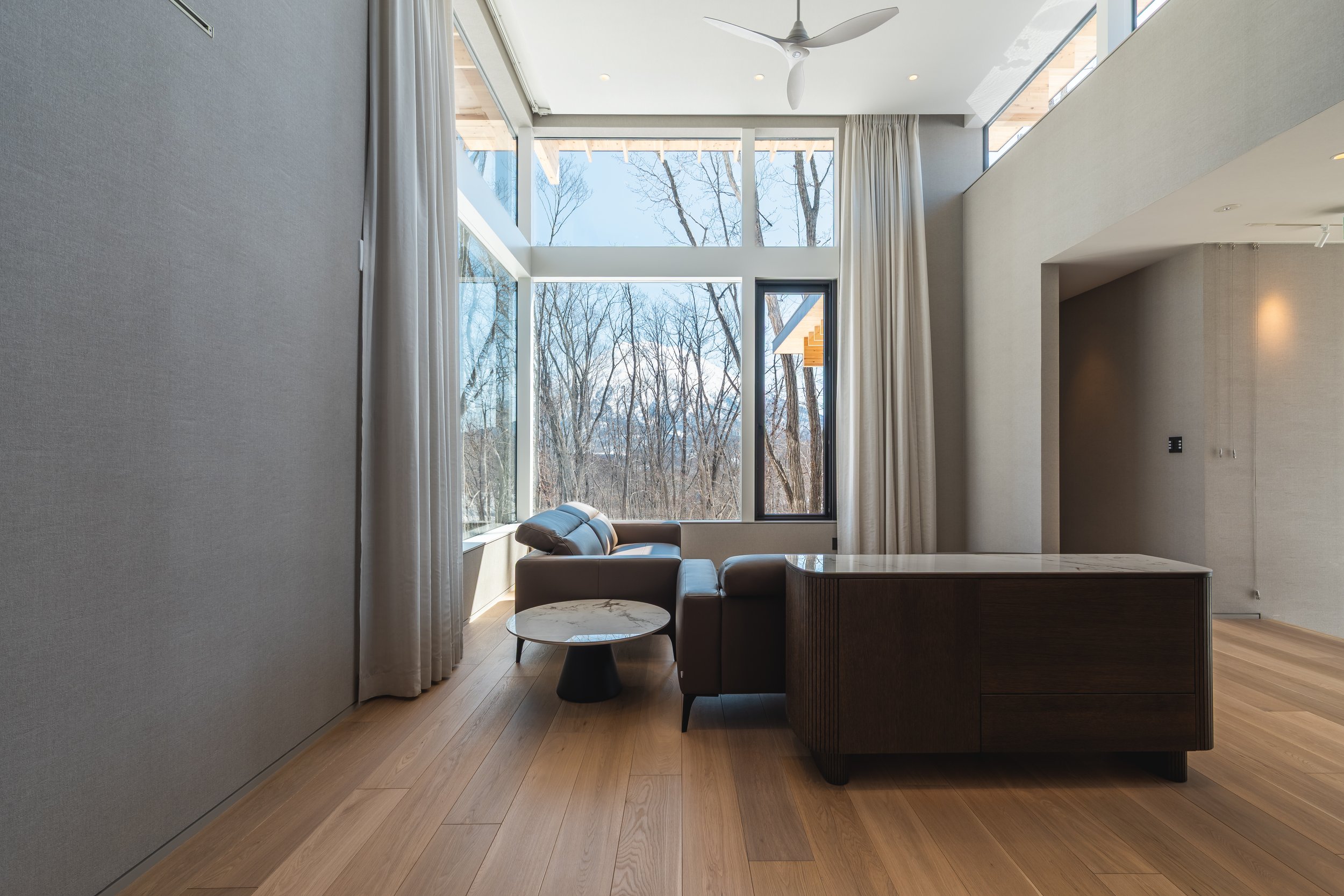 Yuki Drift_Niseko_05_Living Area.jpg
