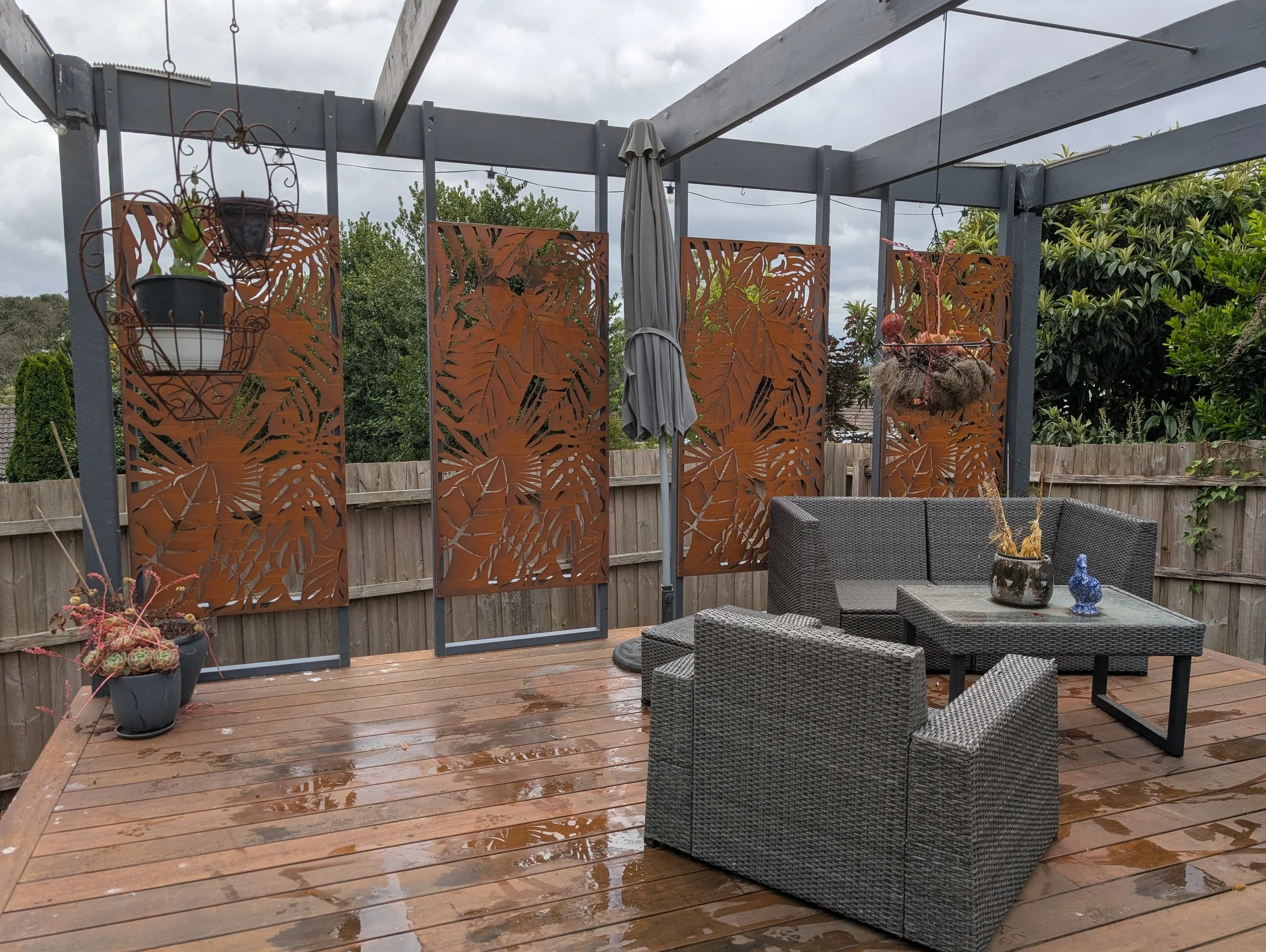 elevate property maintenance and repairs home care landscaping melbourne outer east and yarra valley deck build and repair pergola install privacy screens decking 