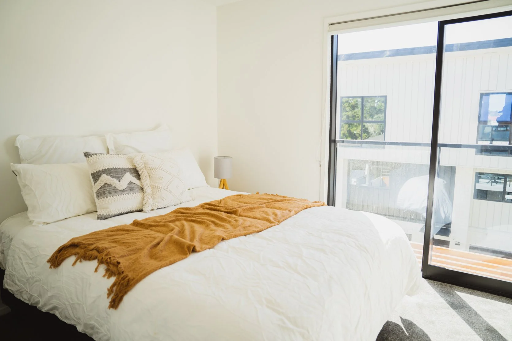 Bed 2.jpg