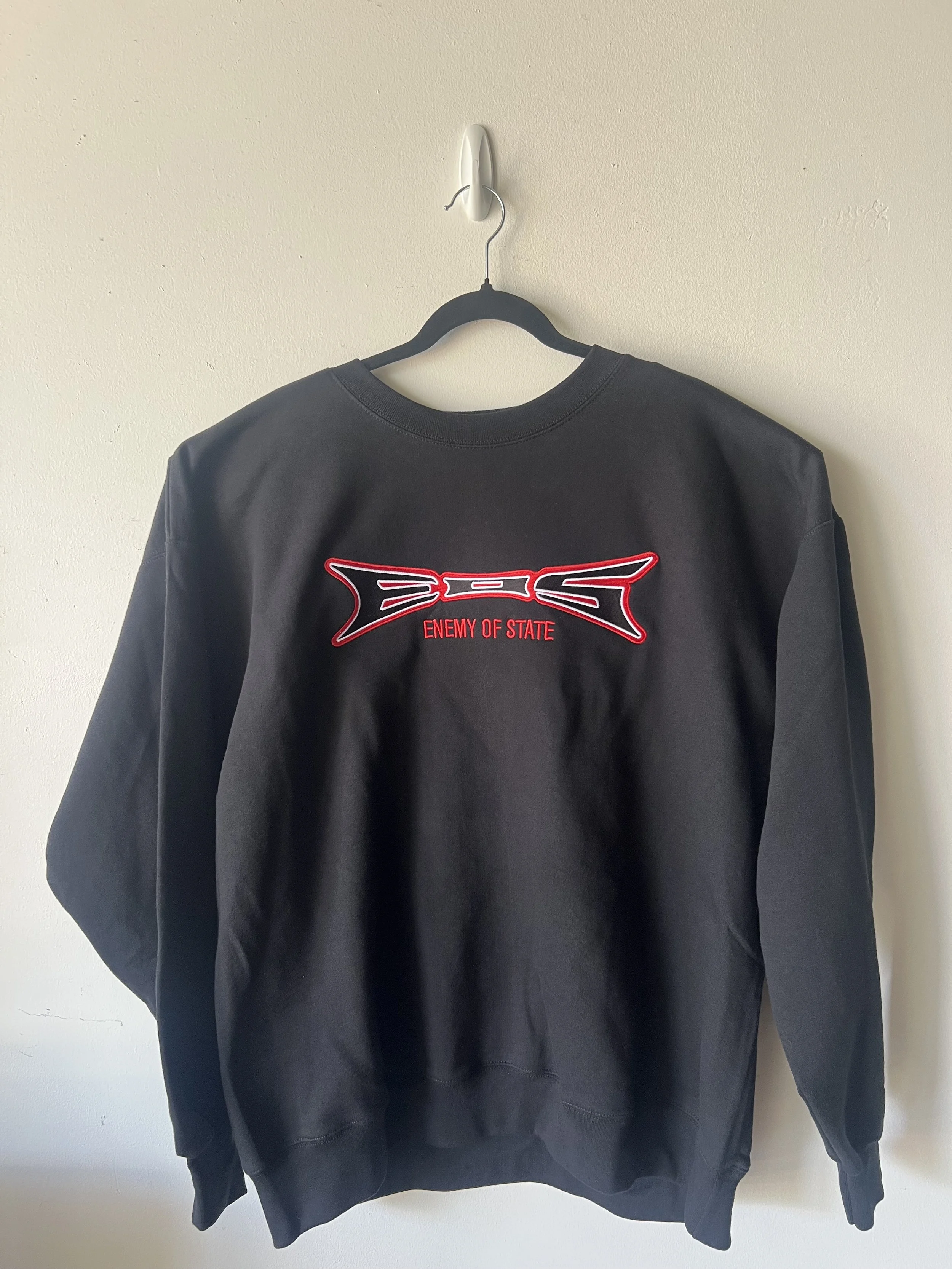 EOS EMBROIDERED CREWNECK