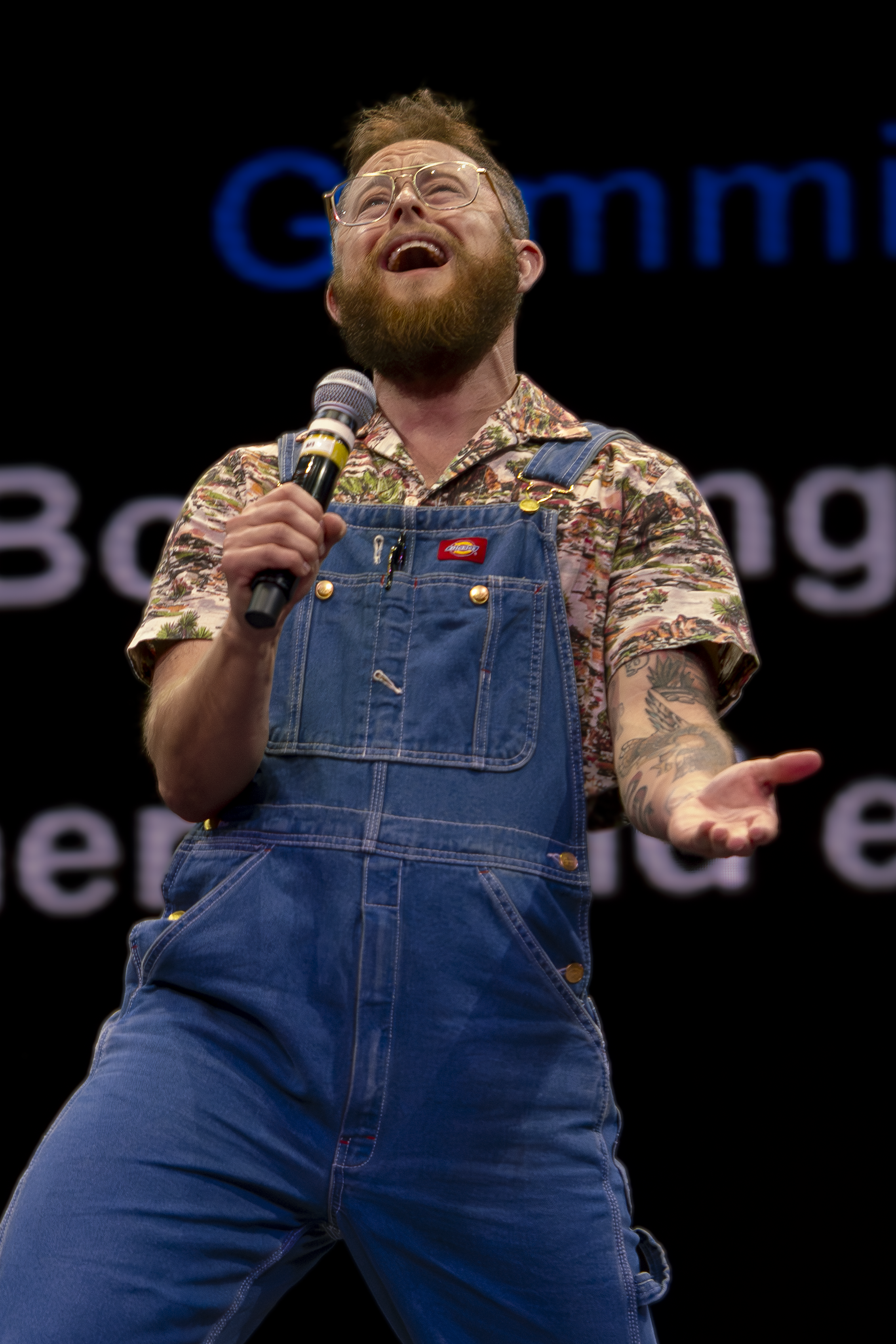 Celeb-Karaoke-2.png