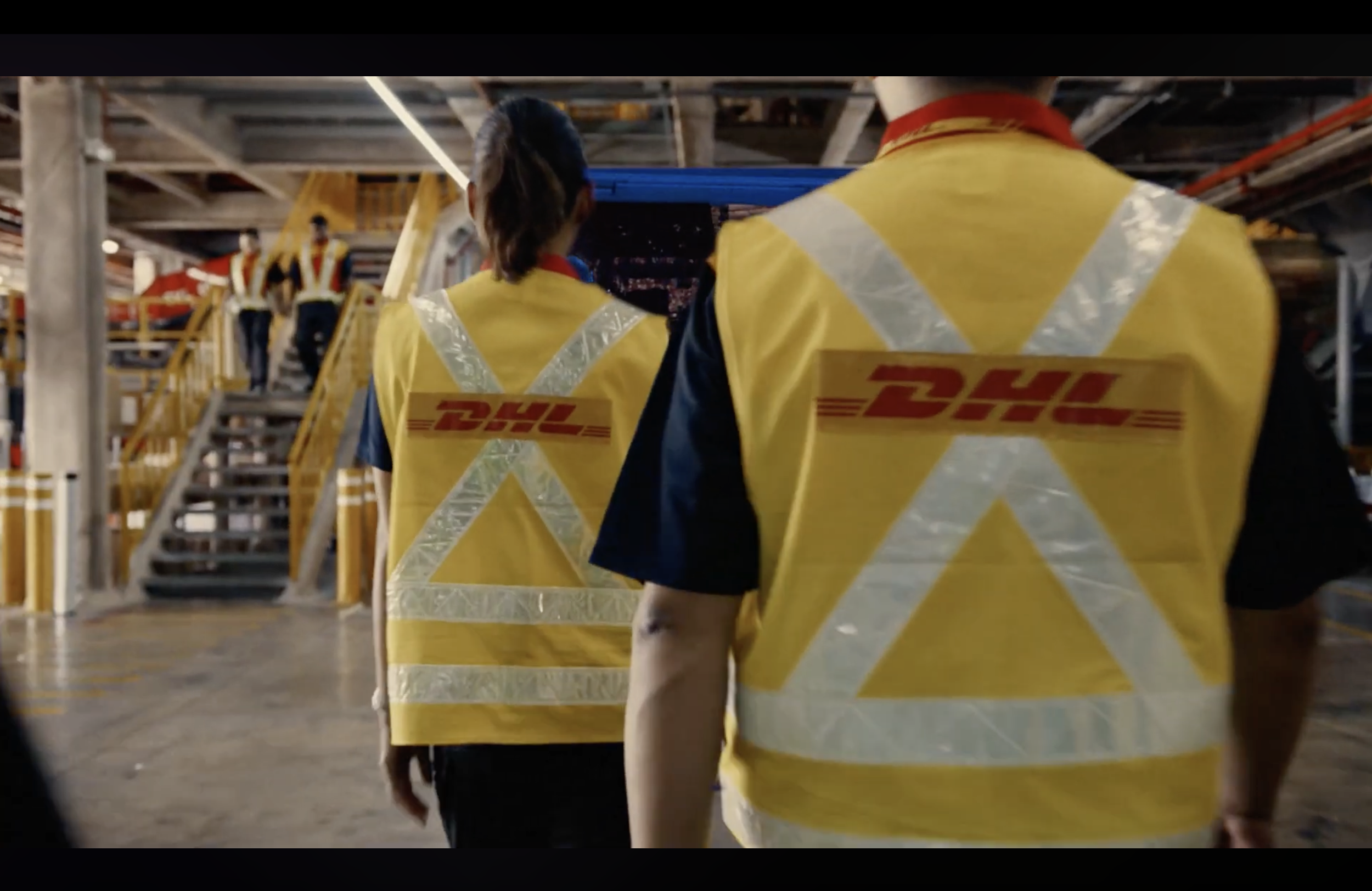 DHL x Coldplay 1.png