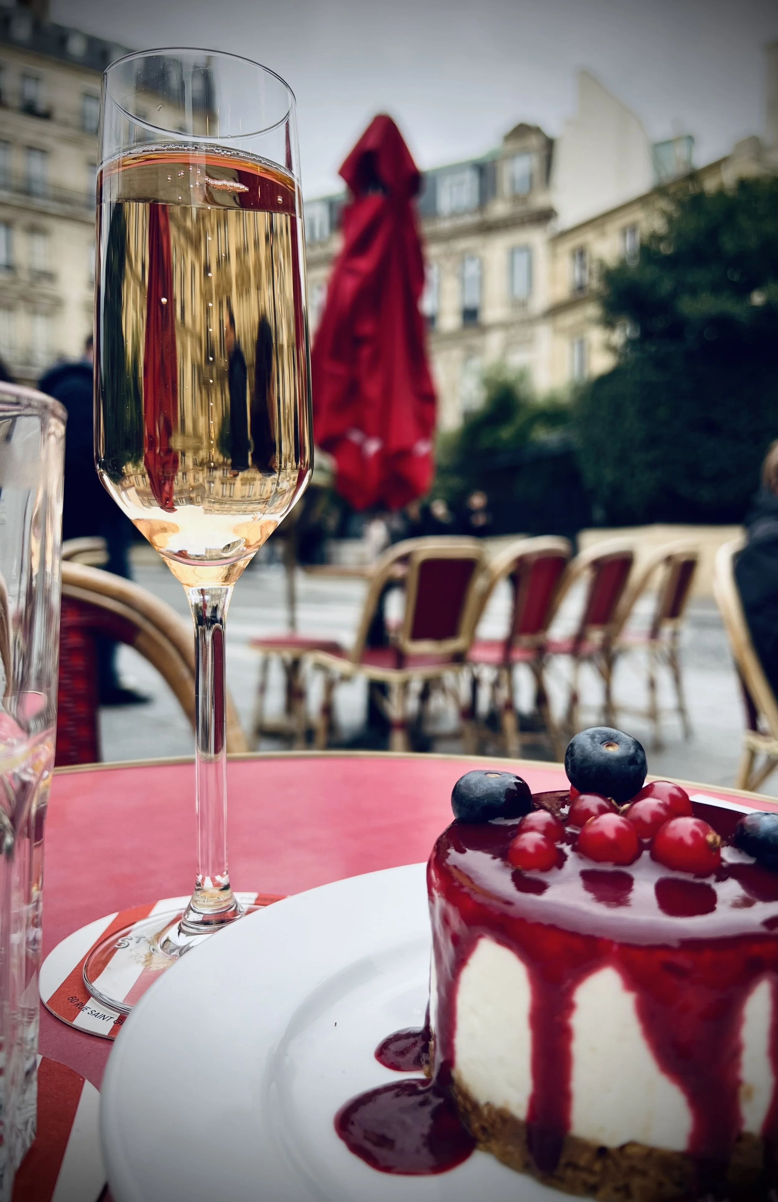 How to spend 24 hours in Paris.