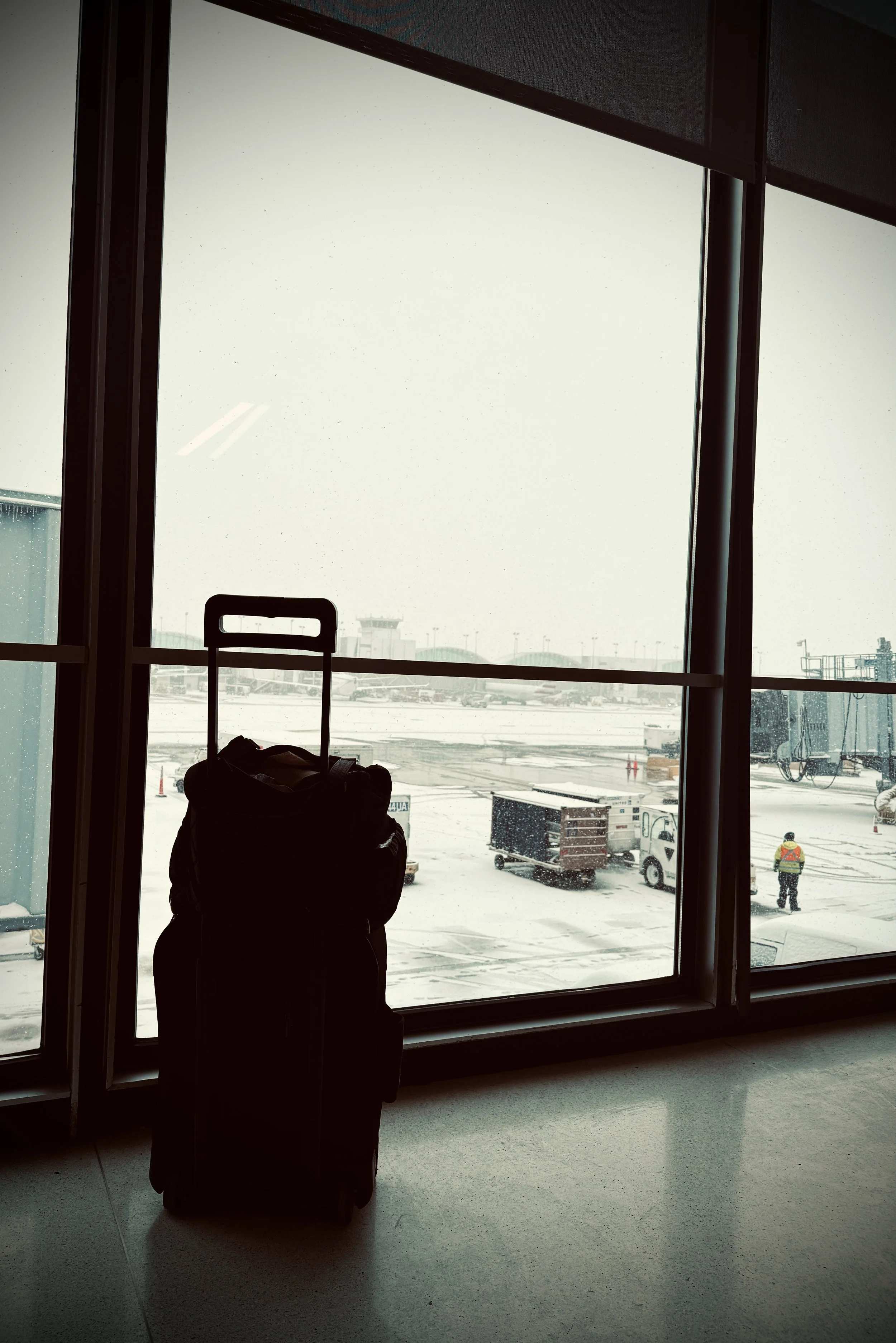 How to Pack a Carry-On Only: Simple Tips for Stress-Free Travel