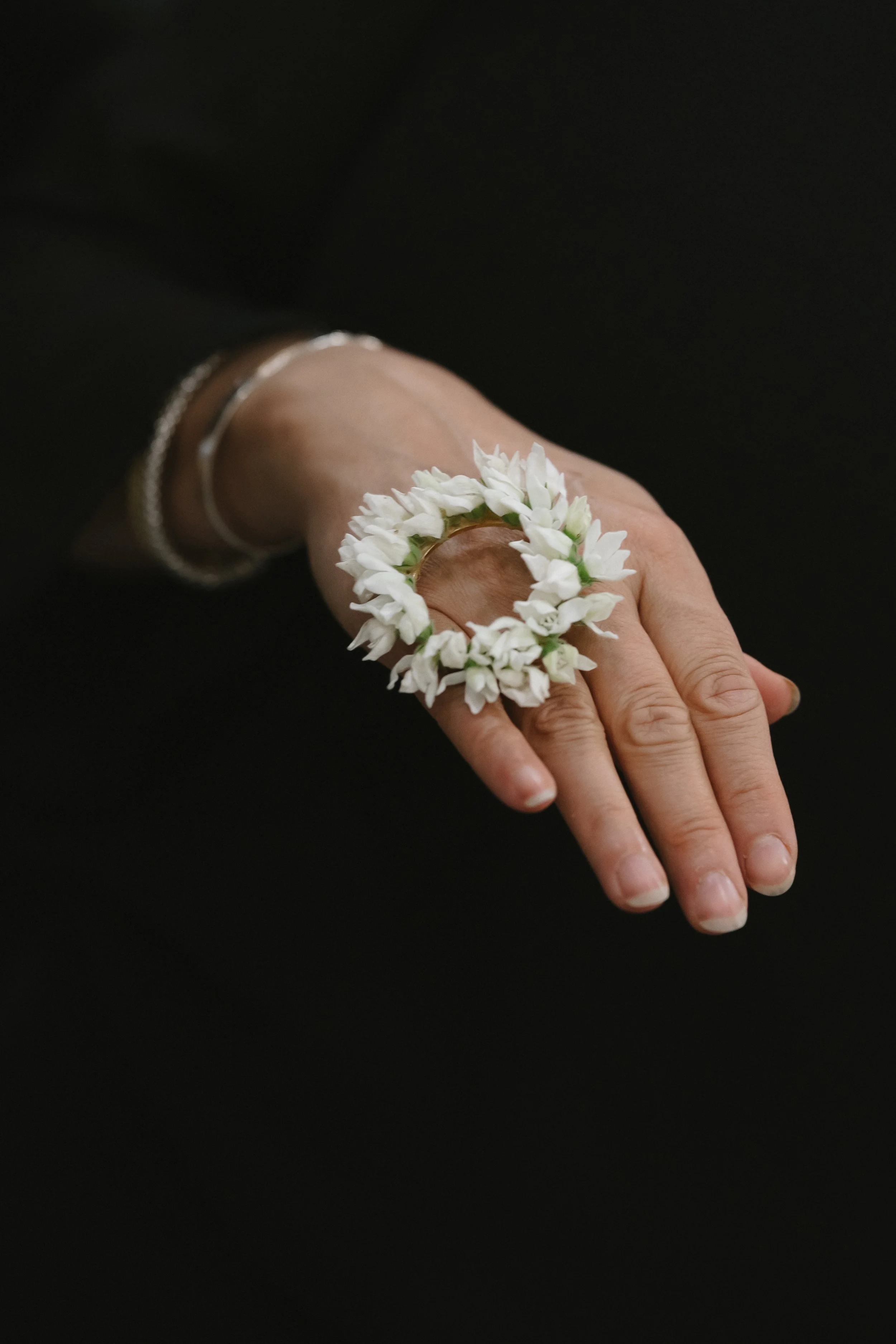 The Floral Ring — En Fleur