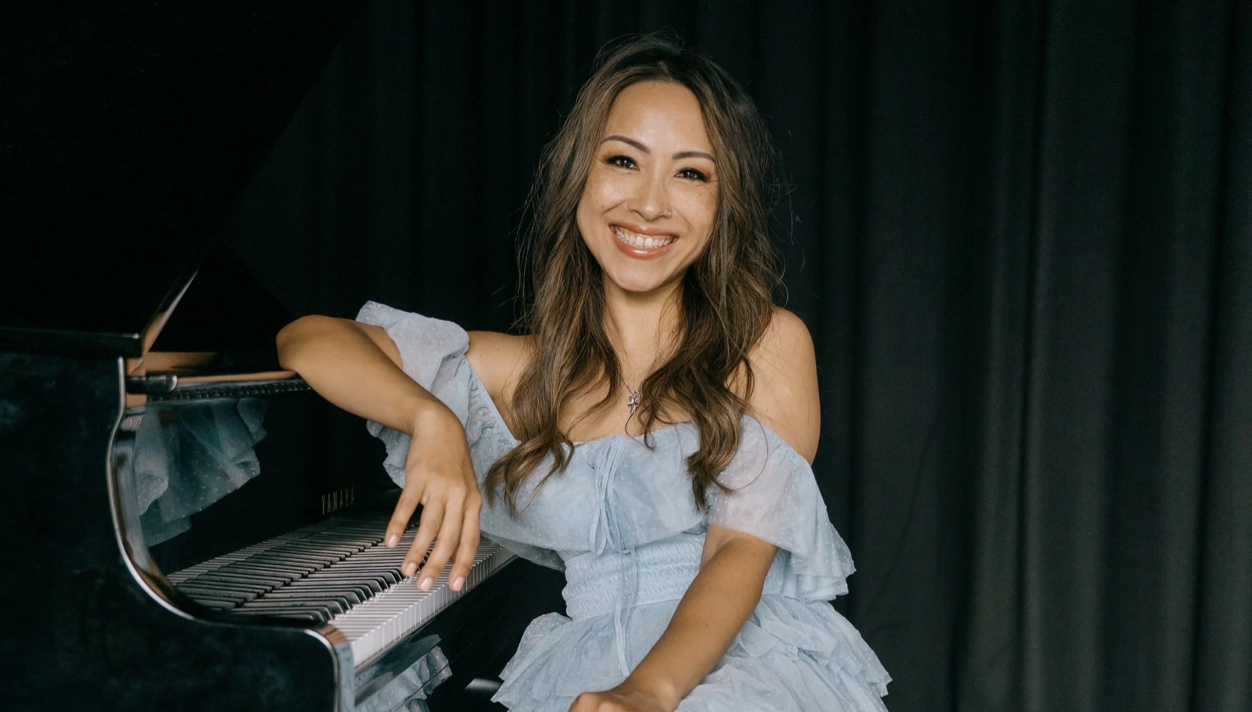A pianist for wedding music in Sydney