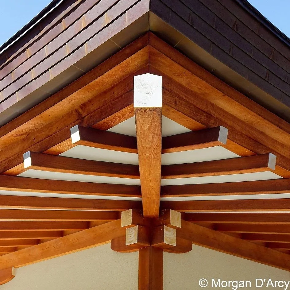 Tokyo_Temple_Roof_WaterMark.jpg