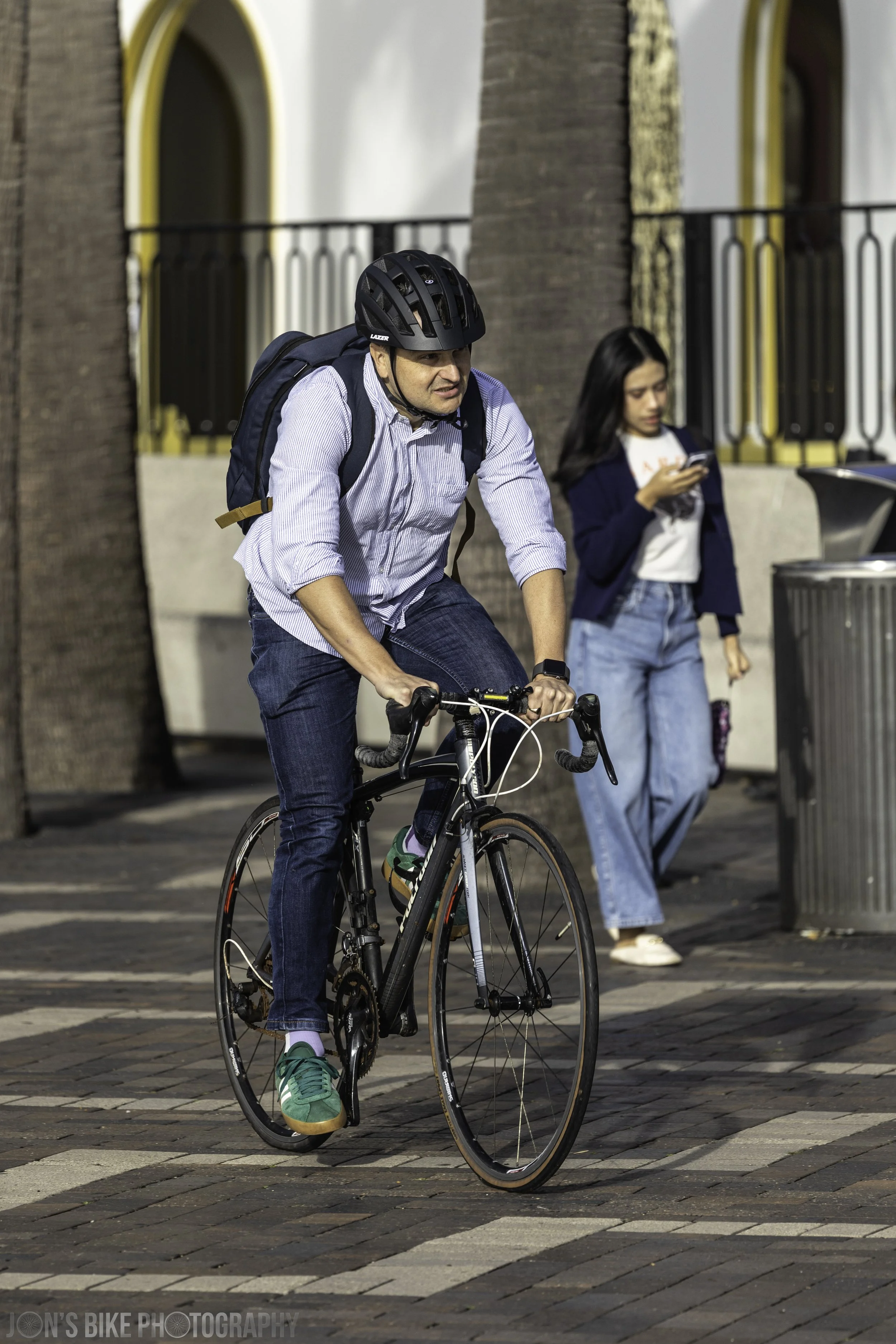 Commuter, with a chain that needs some love, Circular Quay, Sydney, NSW, May 2026