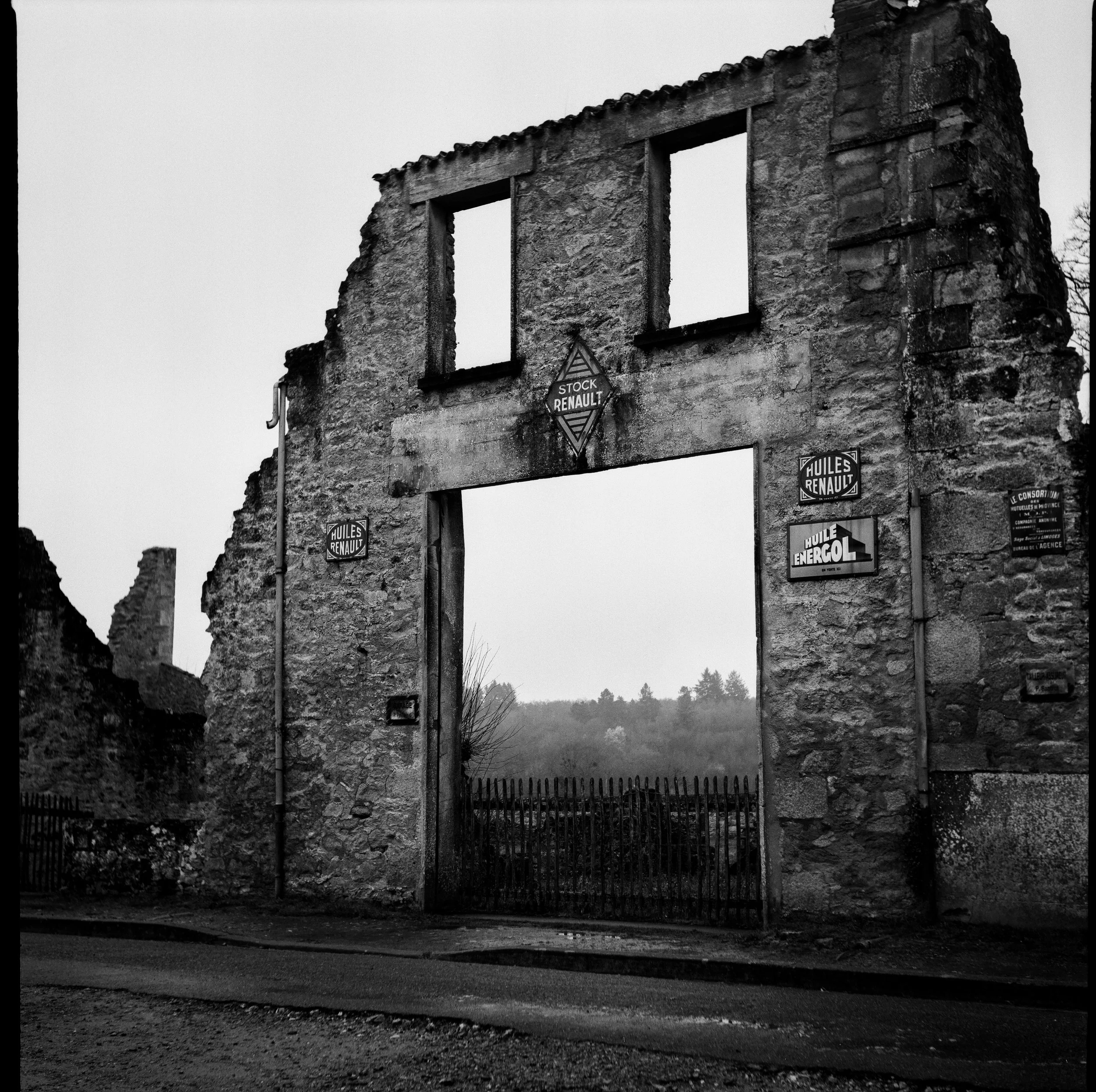 garage, martyr village, oradour-sur-glane (2026)