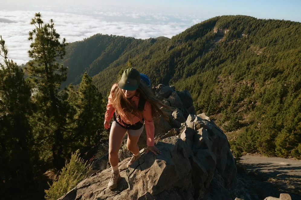 BUFF-SS24_HIKE-SUNSET_5-Panel-Air-Cap_3302-copy-996x664.jpg