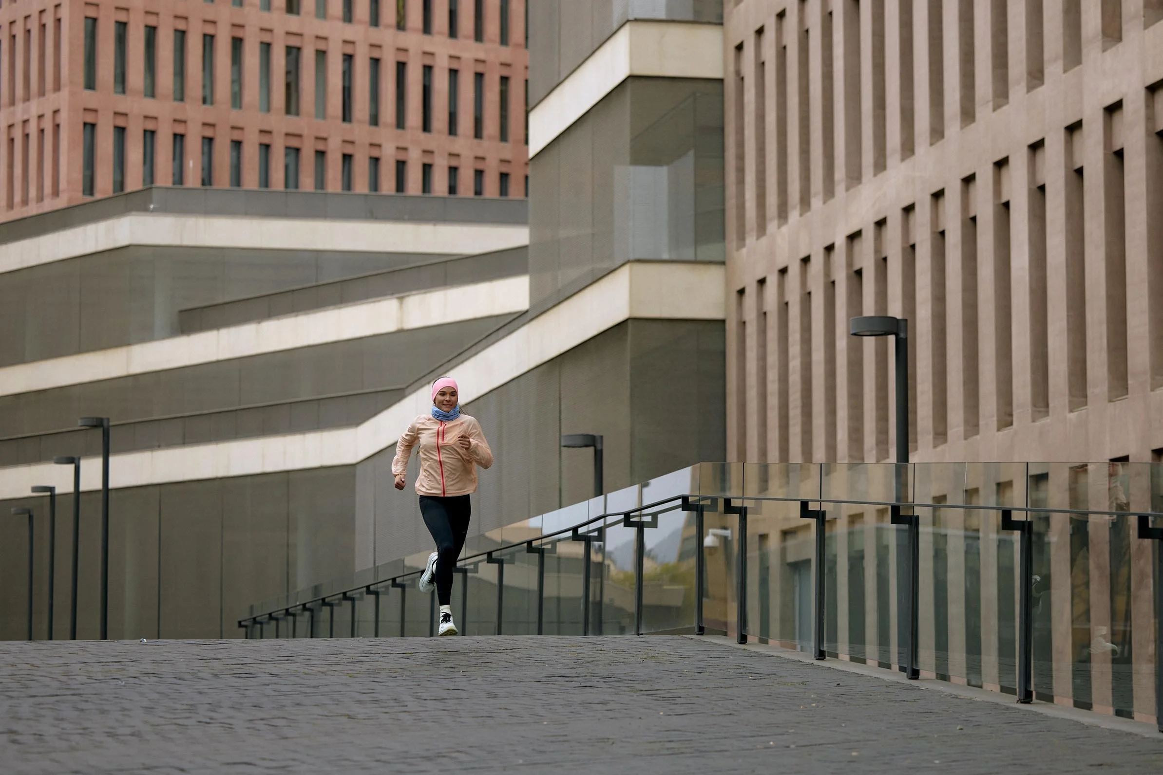 FW25 - City Run - 7512.jpg