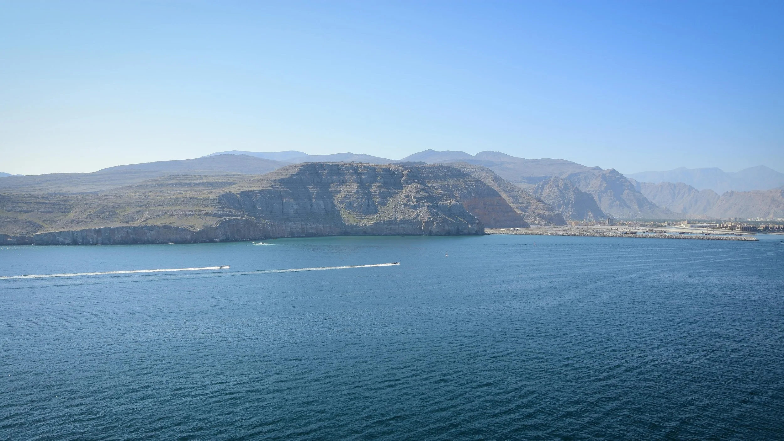 musandam fjords 2.jpg