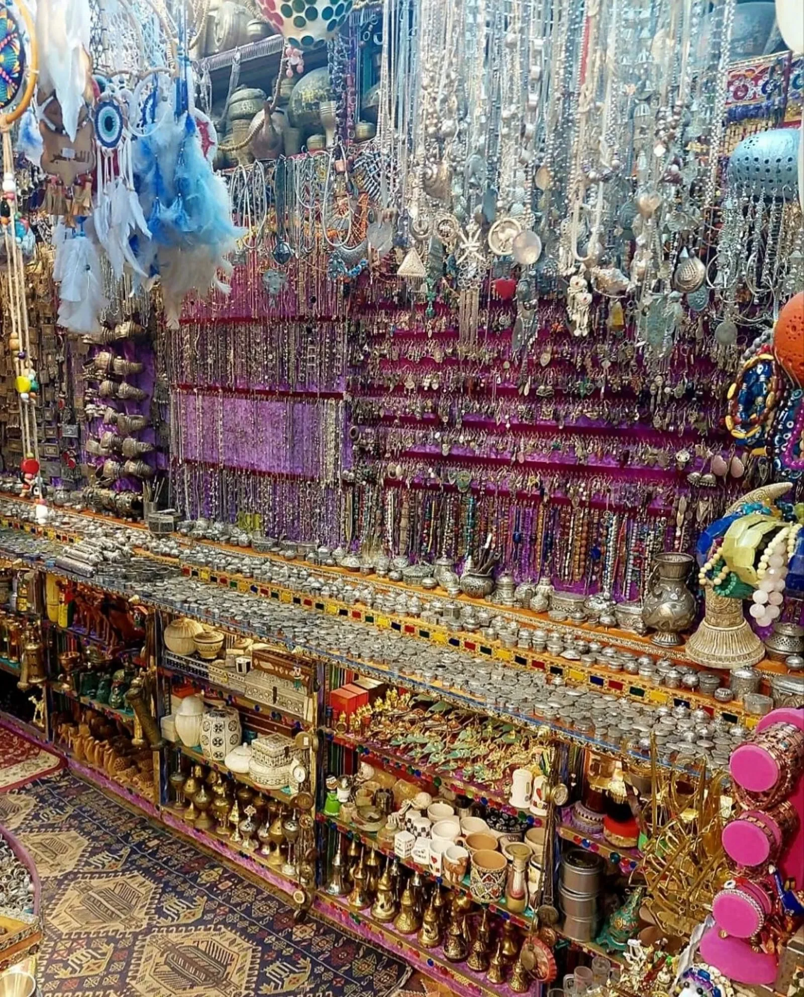 Muttrah Souq Muscat (3).webp