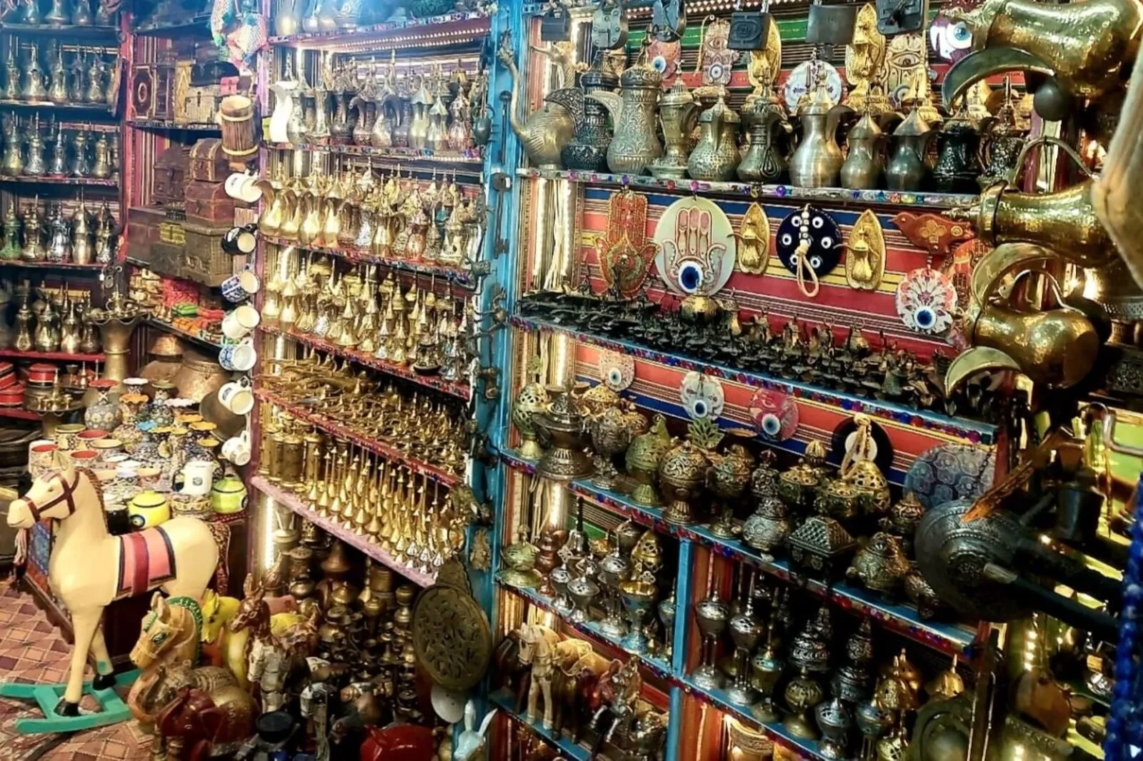 Muttrah Souq Muscat (13).webp