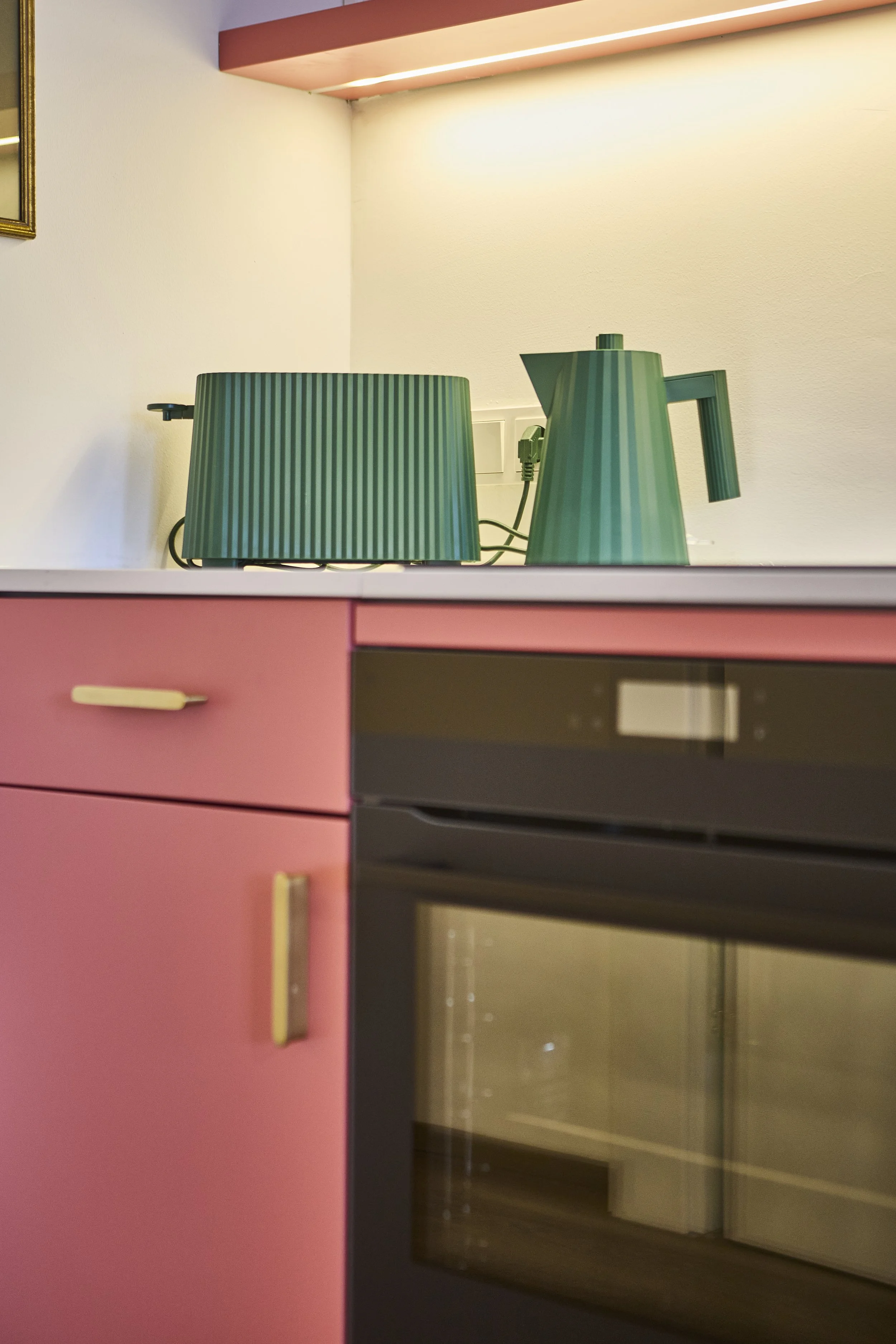 Rosa Küchenfronten, Küche, Küchendesign, Colourblocking
