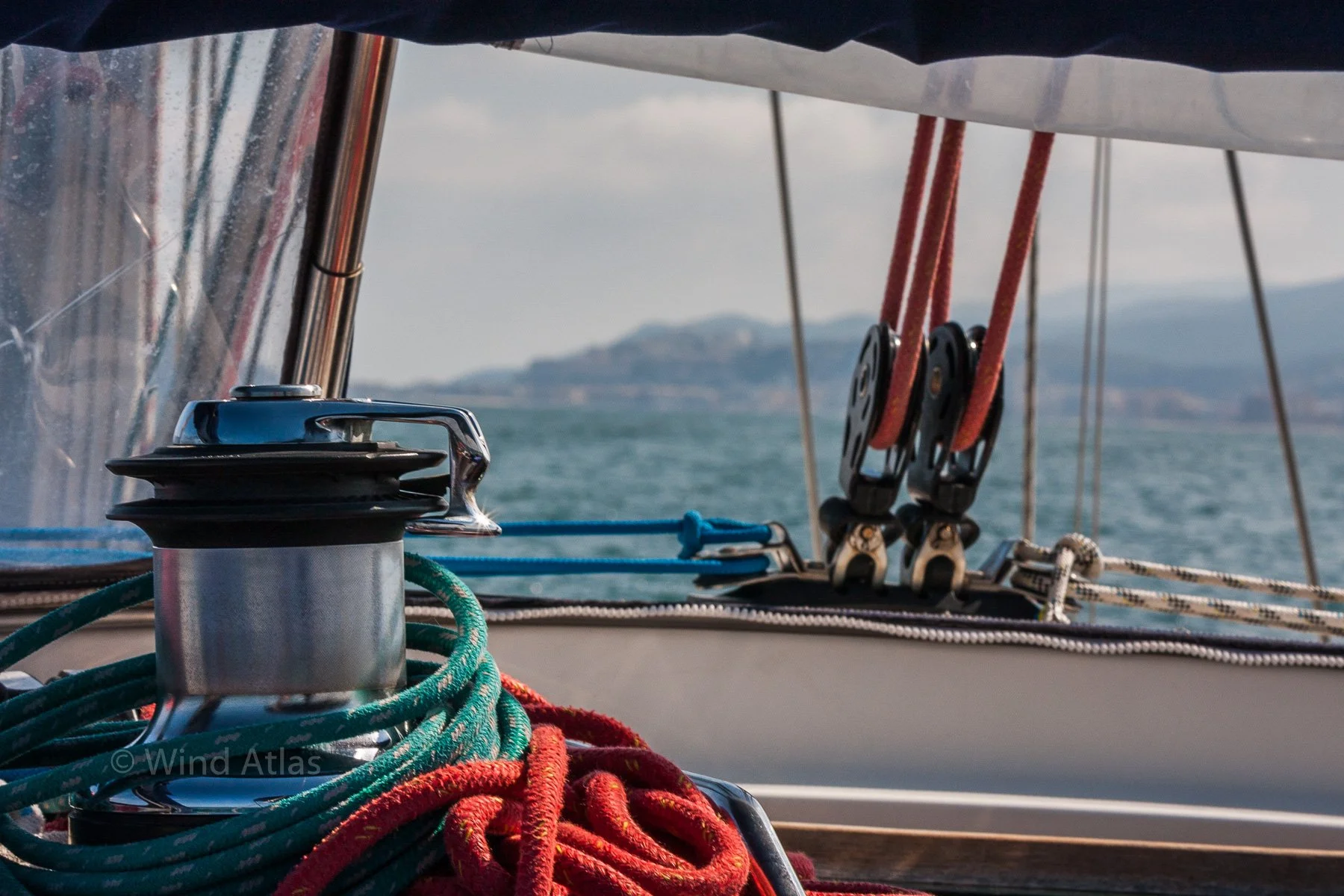 Winch_blocks_and_ropes_web.jpg
