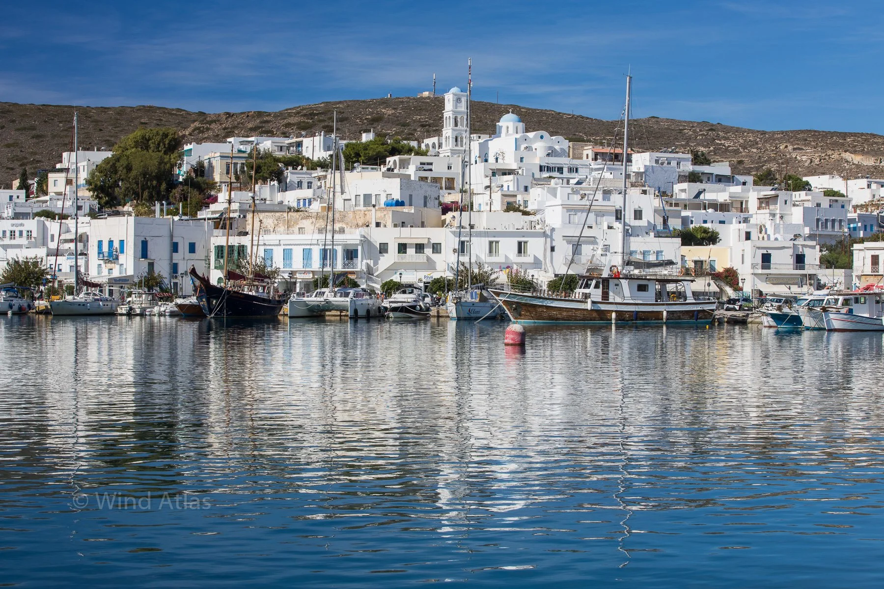 Adamas_port_web.jpg