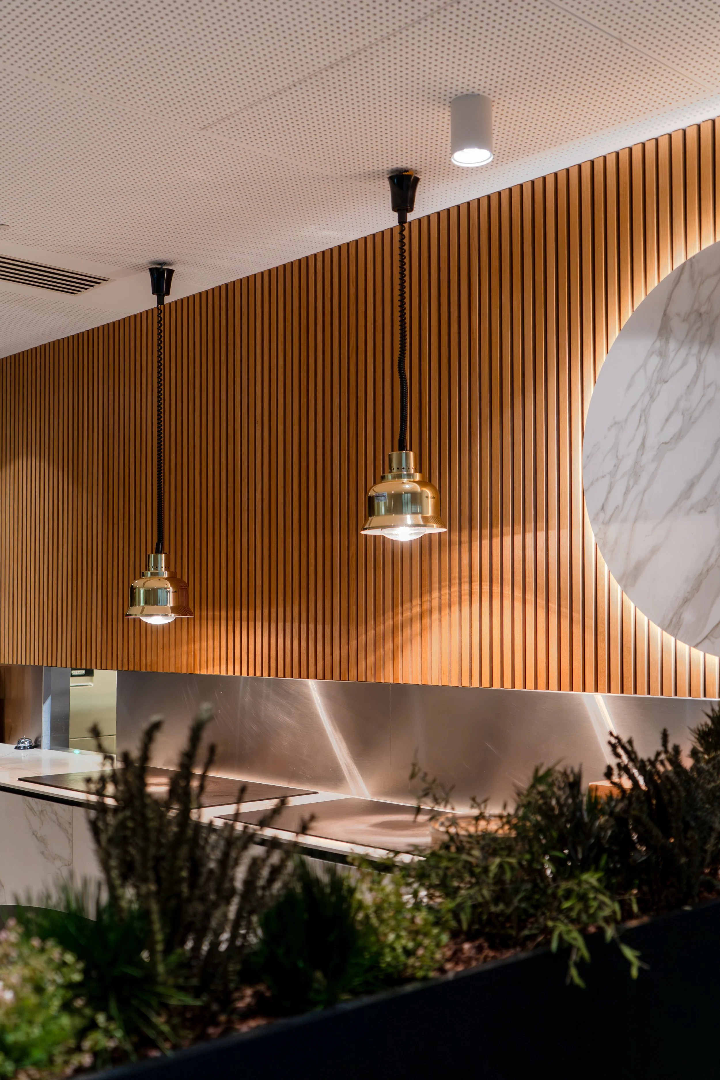 Restaurant_2.jpg