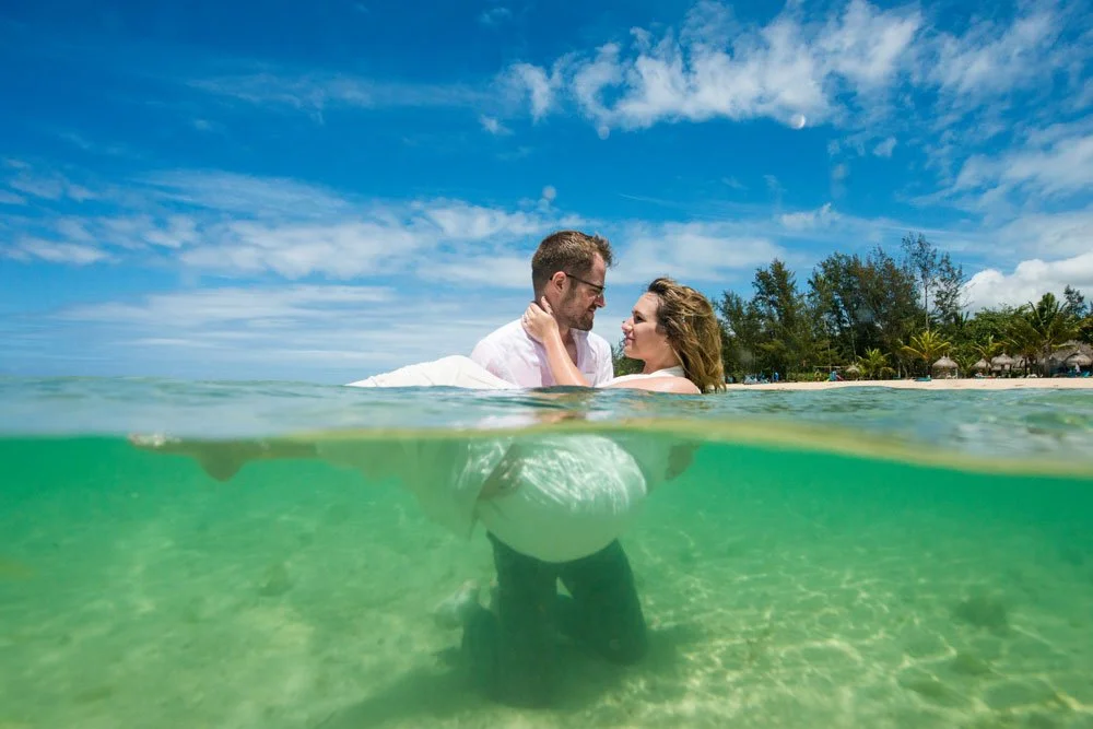 best-trash-the-dress-underwater-wedding-photography-photographer-mauritius-backlight-studios-5.jpeg