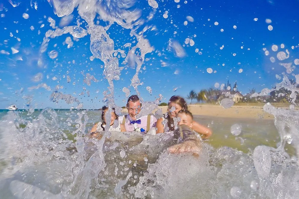 best-trash-the-dress-underwater-wedding-photography-photographer-mauritius-backlight-studios-7.jpeg