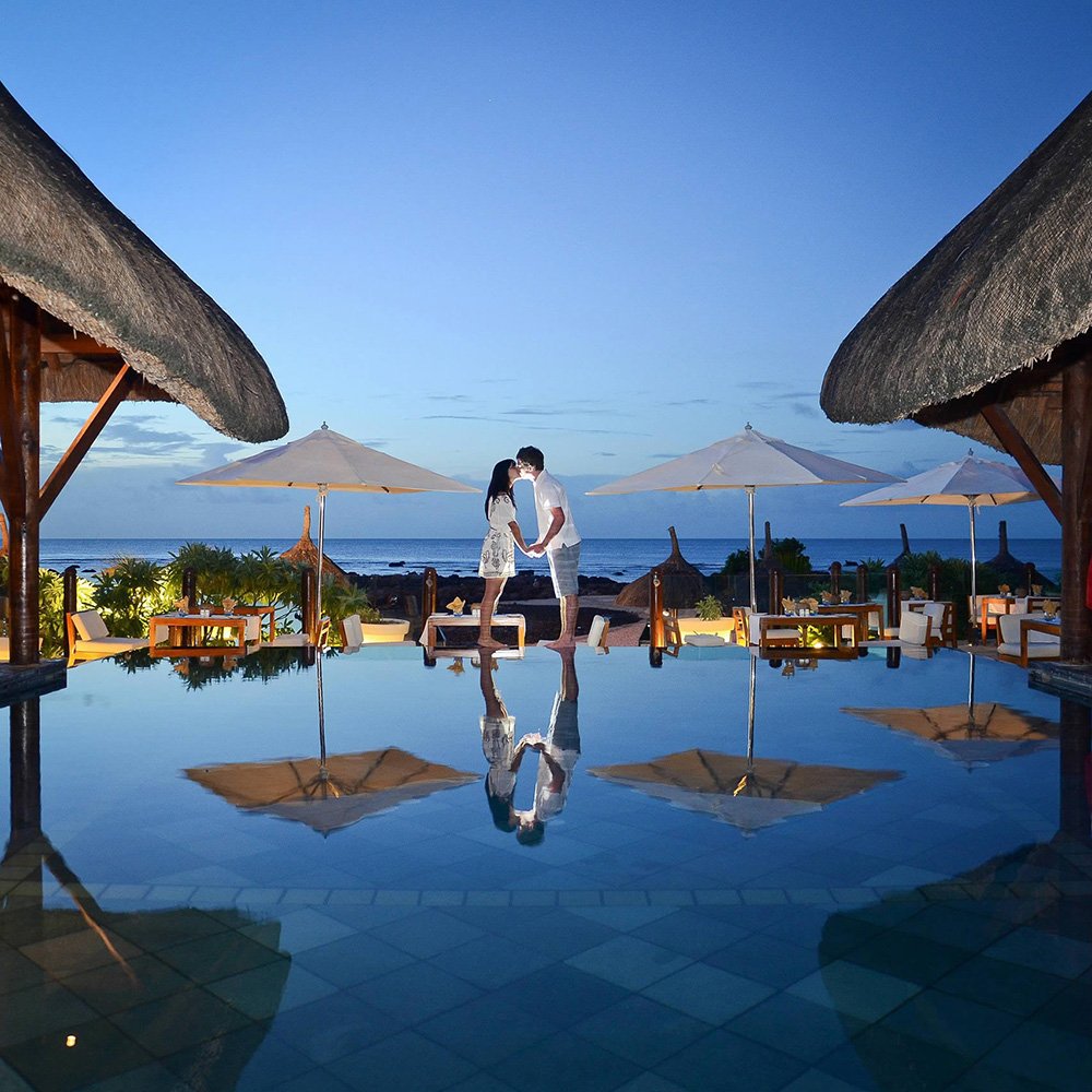 mauritius-island-holiday-honeymoon-family-photographer-photoshoot-beach-25.jpeg