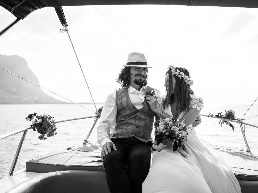 #MauritiusWedding #DestinationWeddingMauritius #BeachWeddingMauritius #BlackAndWhitePhotography

www.backlight.mu