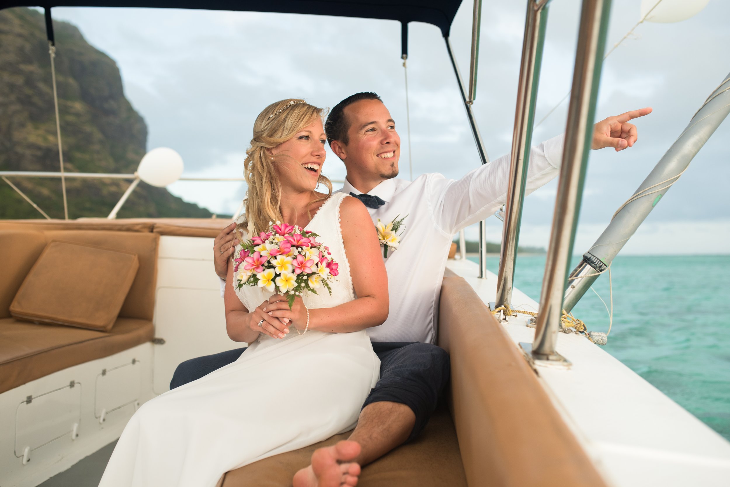 mauritius-beach-wedding-photographer-bride-groom-28.jpg