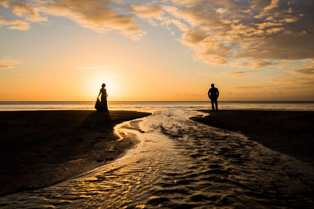 mauritius-island-holiday-honeymoon-family-photographer-photoshoot-beach-sunset-08.jpeg