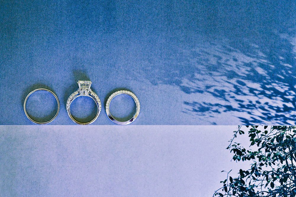 mauritius-beach-wedding-photographer-bride-groom-rings-macro-02.jpeg