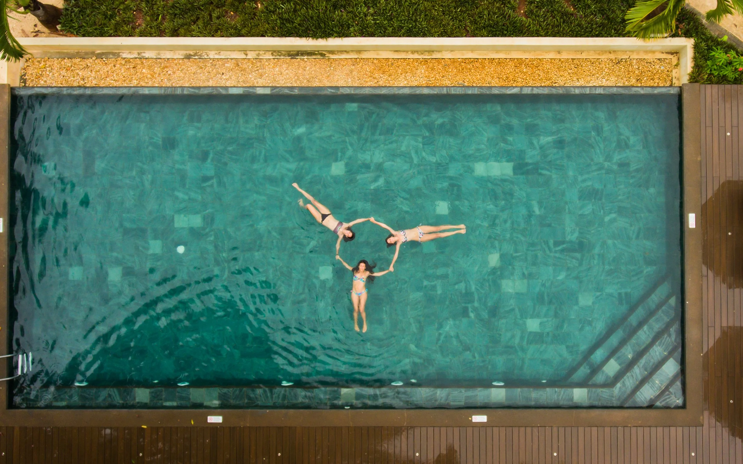 aerial-drone-photography-photographer-mauritius-backlight-studios-wedding-pool.jpg
