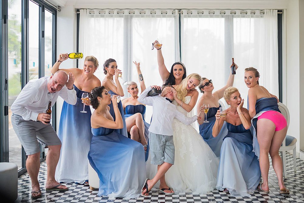 mauritius-beach-wedding-photographer-bride-groom-group-photo-03.jpeg